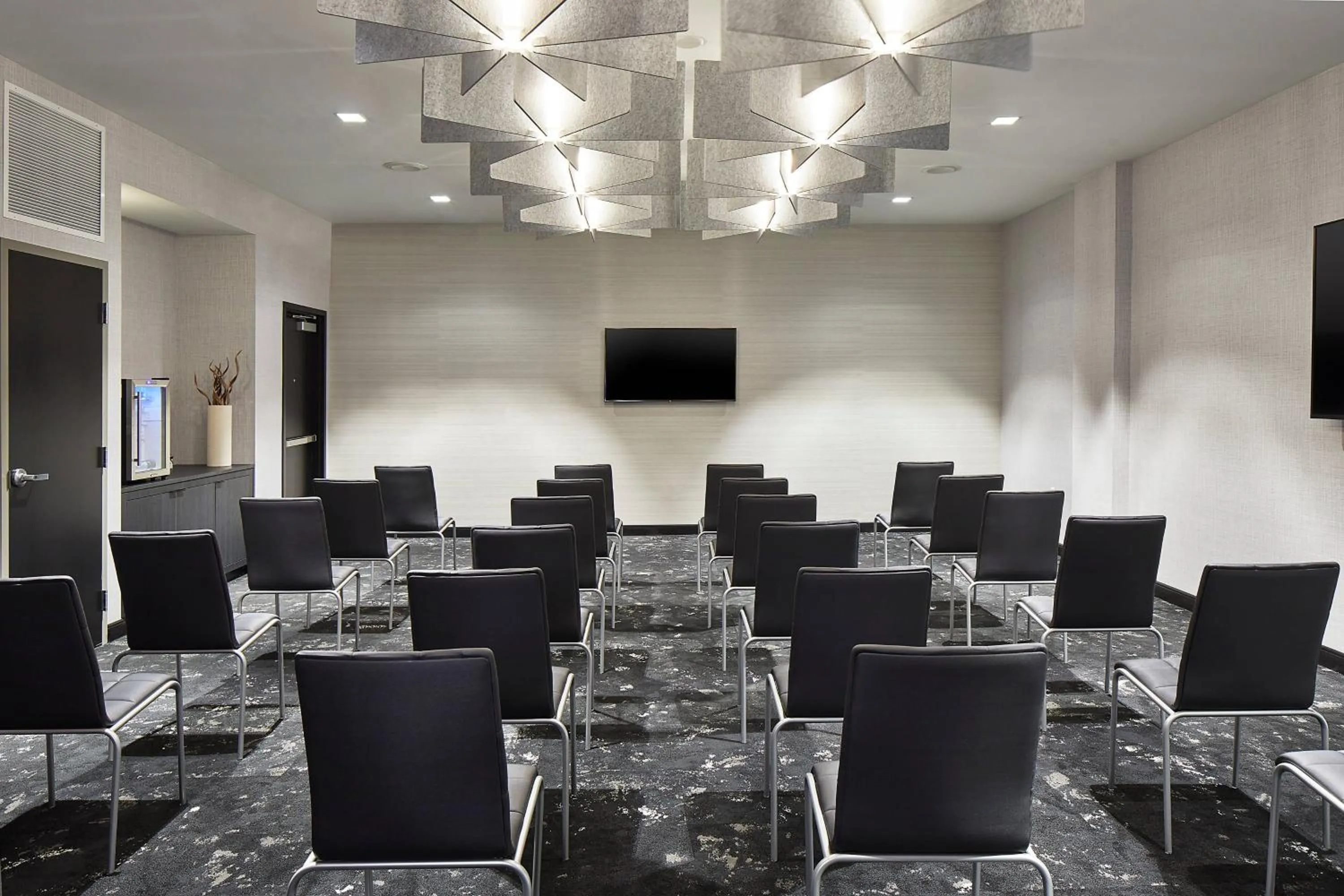 Meeting/conference room in AC Hotel Miami Wynwood
