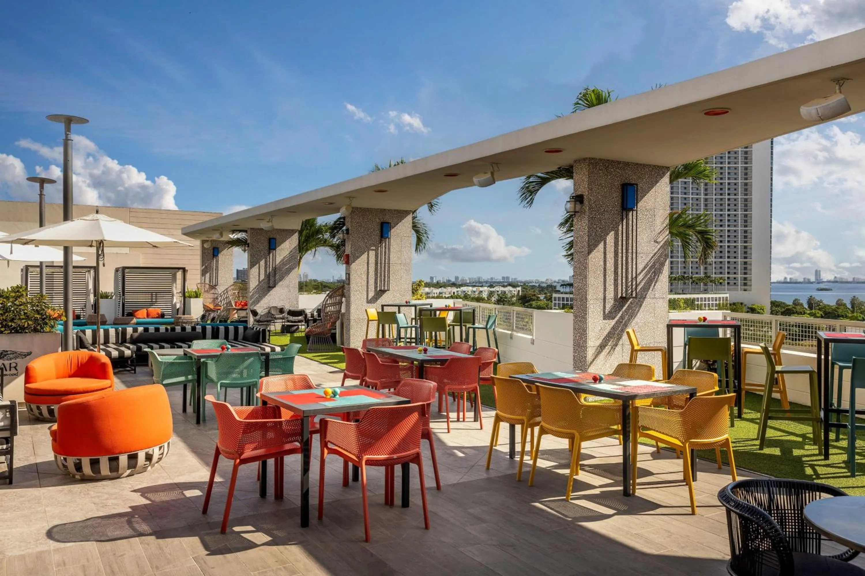 Restaurant/places to eat in AC Hotel Miami Wynwood