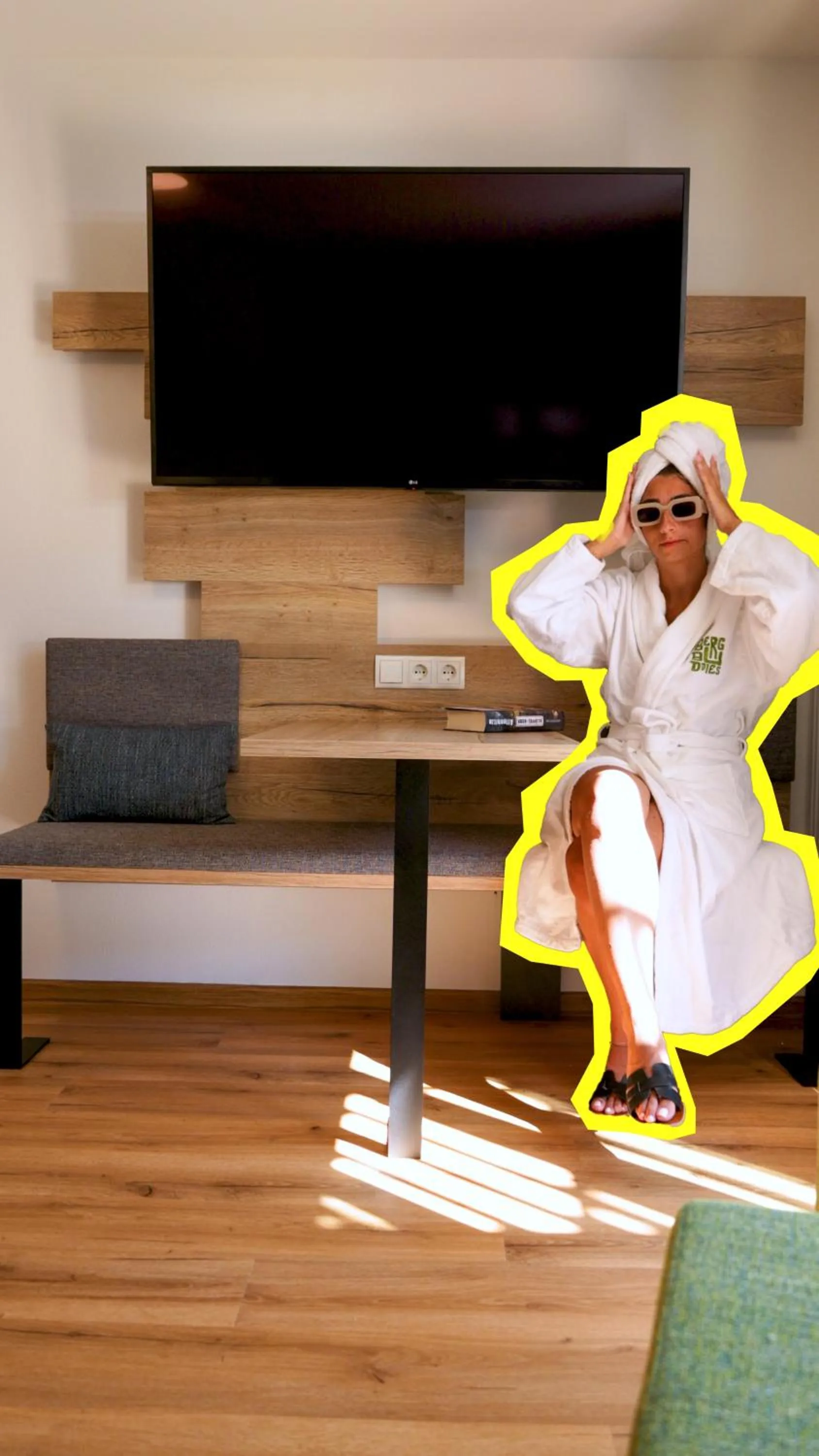 TV and multimedia in BergBuddies - Übernachtung inklusive kostenlosen Bergbahntickets und vielem mehr