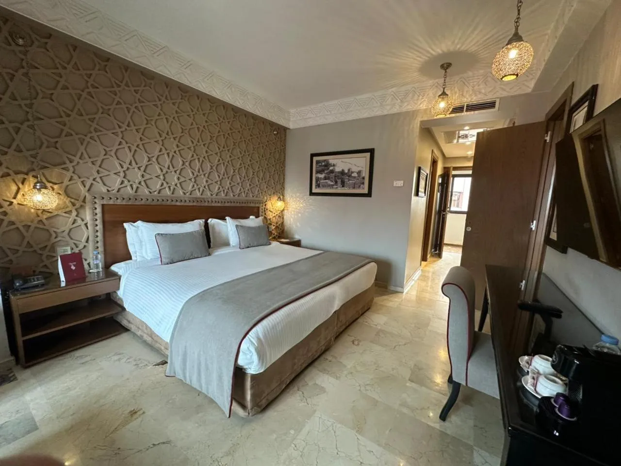 Photo of the whole room, Bed in Hivernage Marrakech