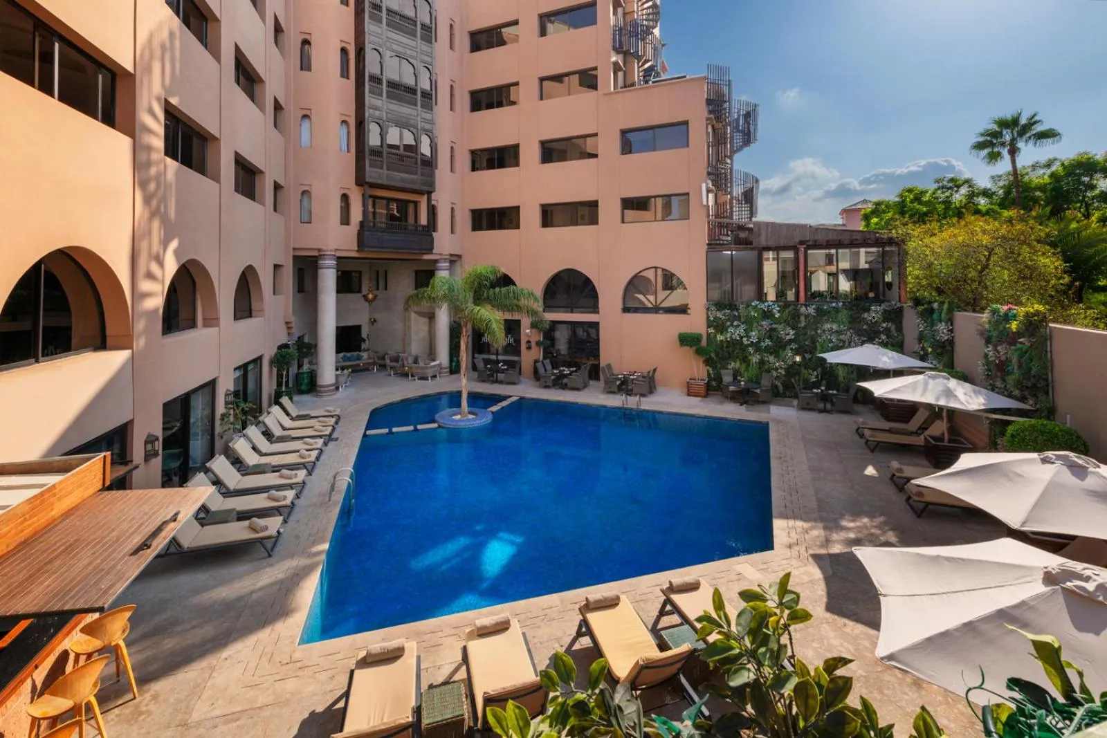 Pool view in Hivernage Marrakech