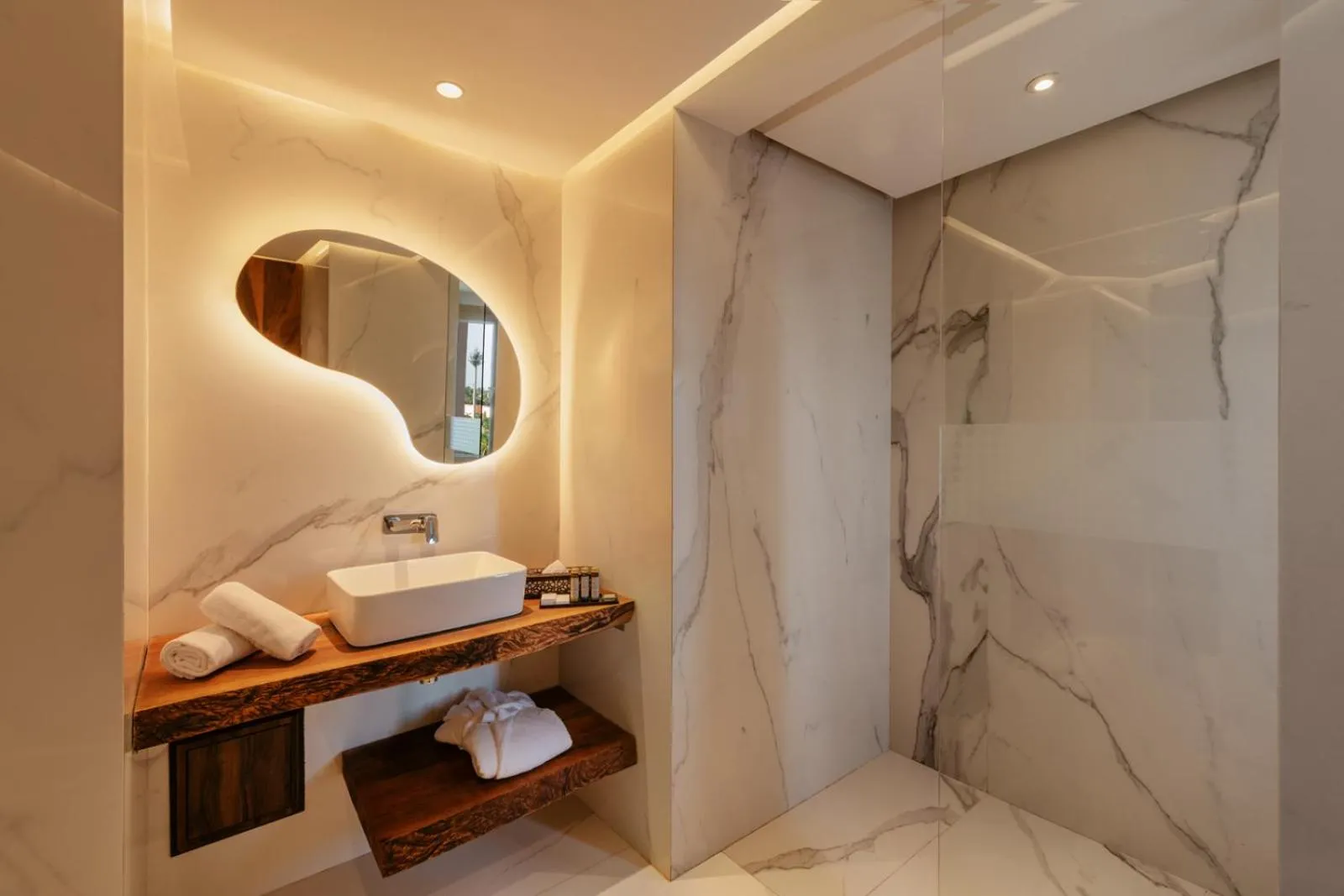 Shower in Hivernage Marrakech