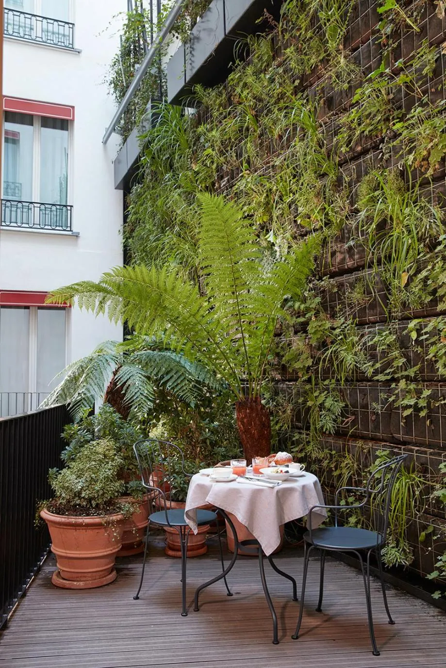 Patio in Villa-des-Prés