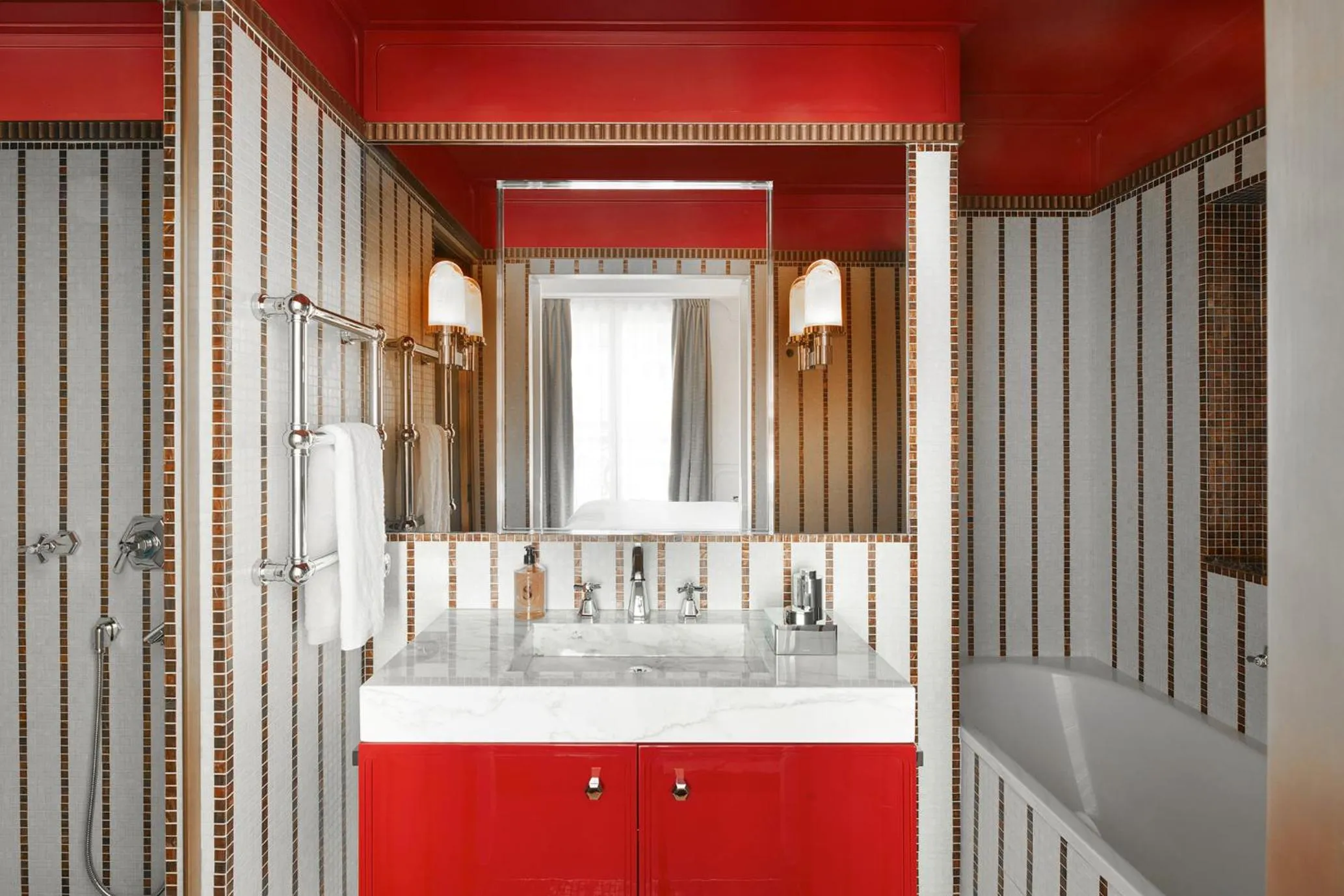 Shower in Villa-des-Prés