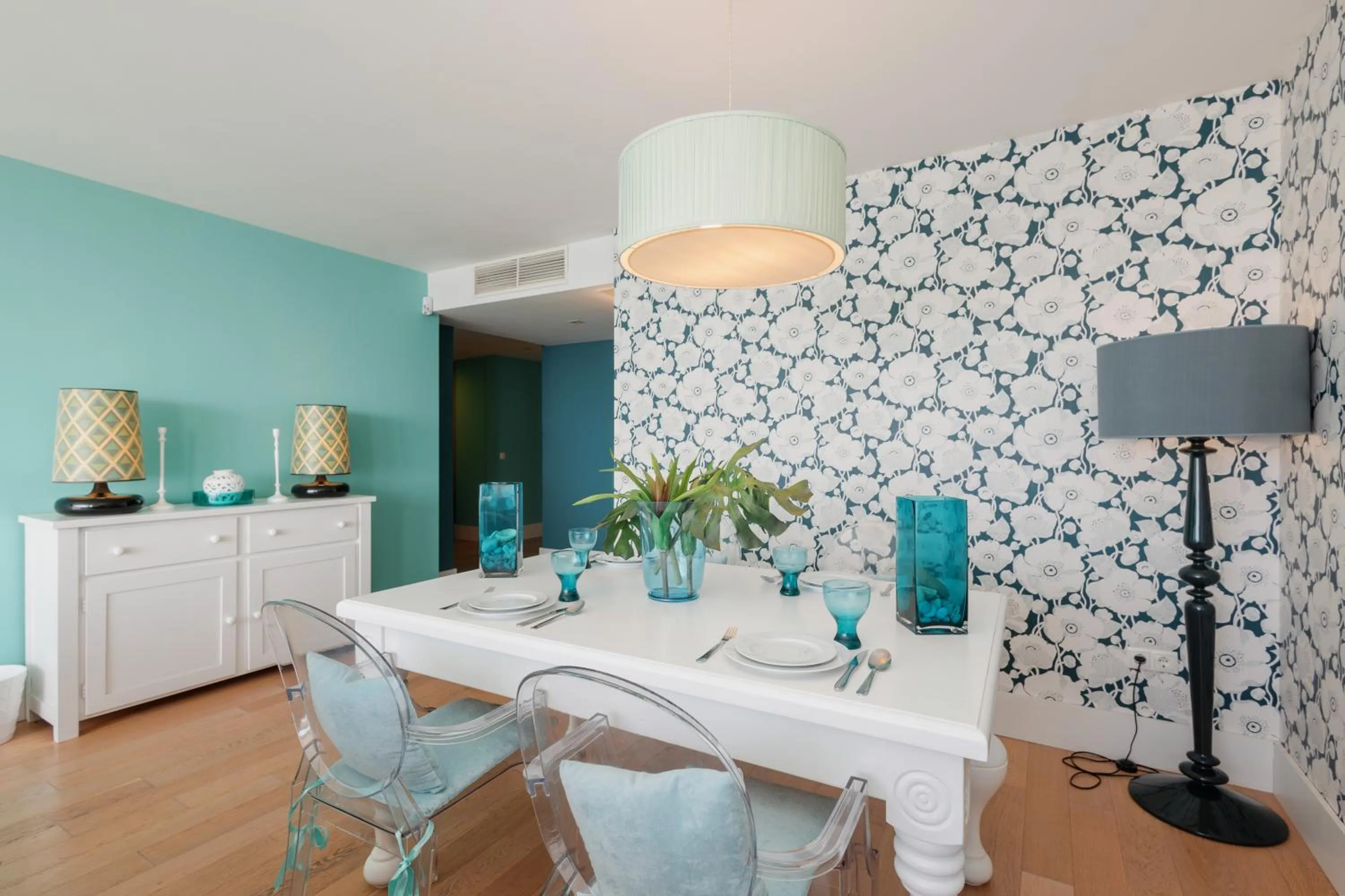 Apartment with stunning sea views, Puerto Banús