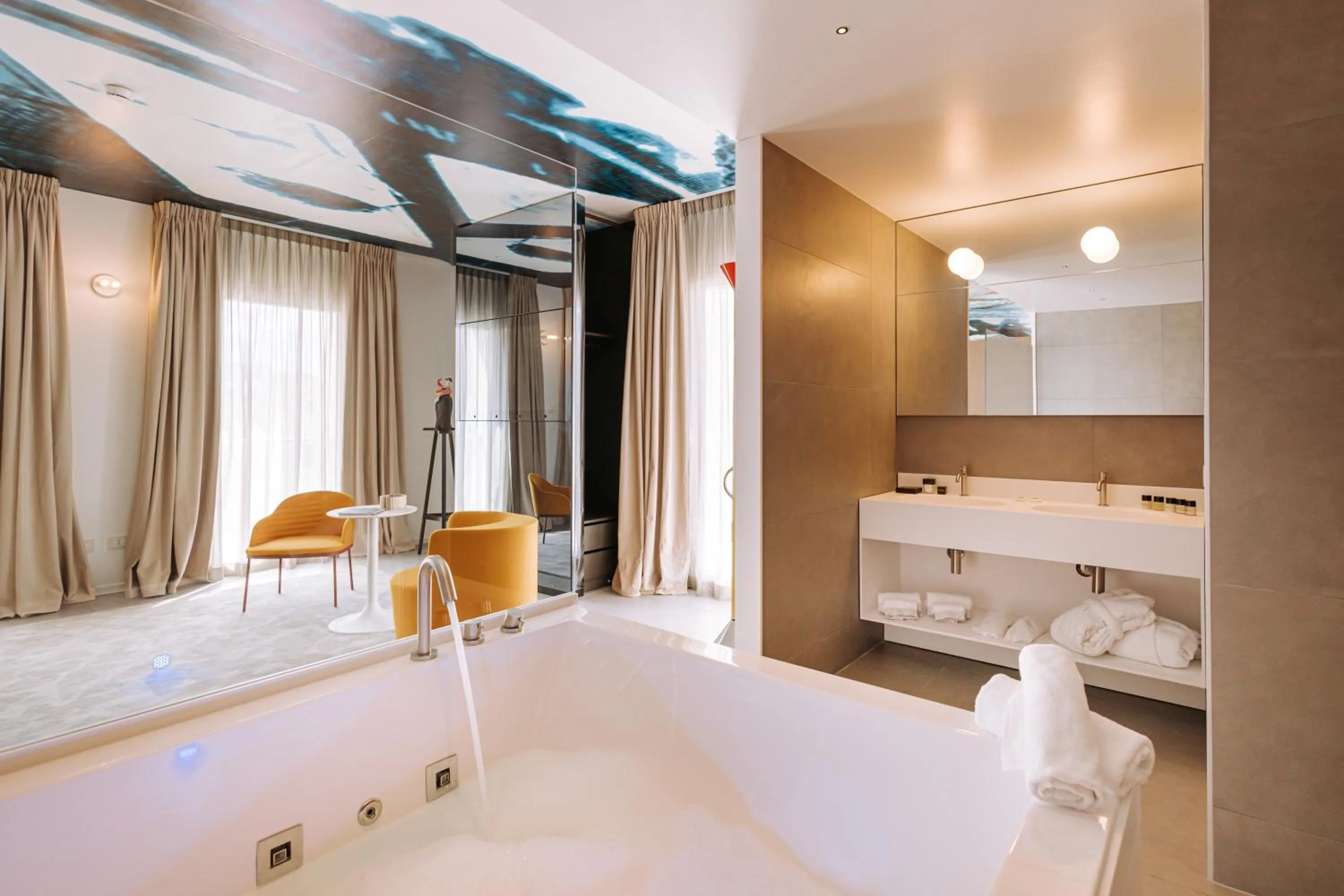 Bath, Bed in Biancodonda Greenblu Hotel & SPA