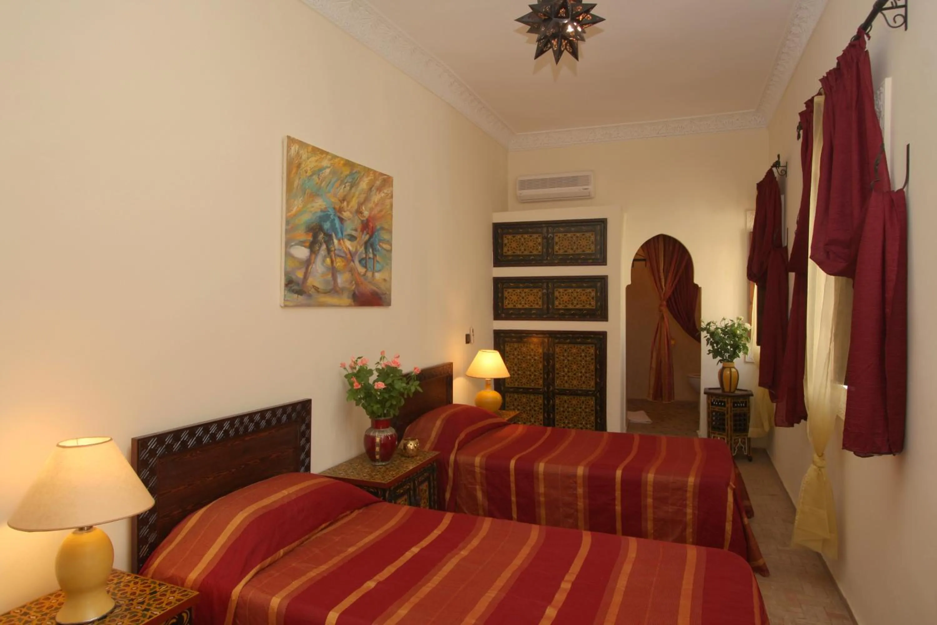 Bedroom, Bed in Riad petit Karmela