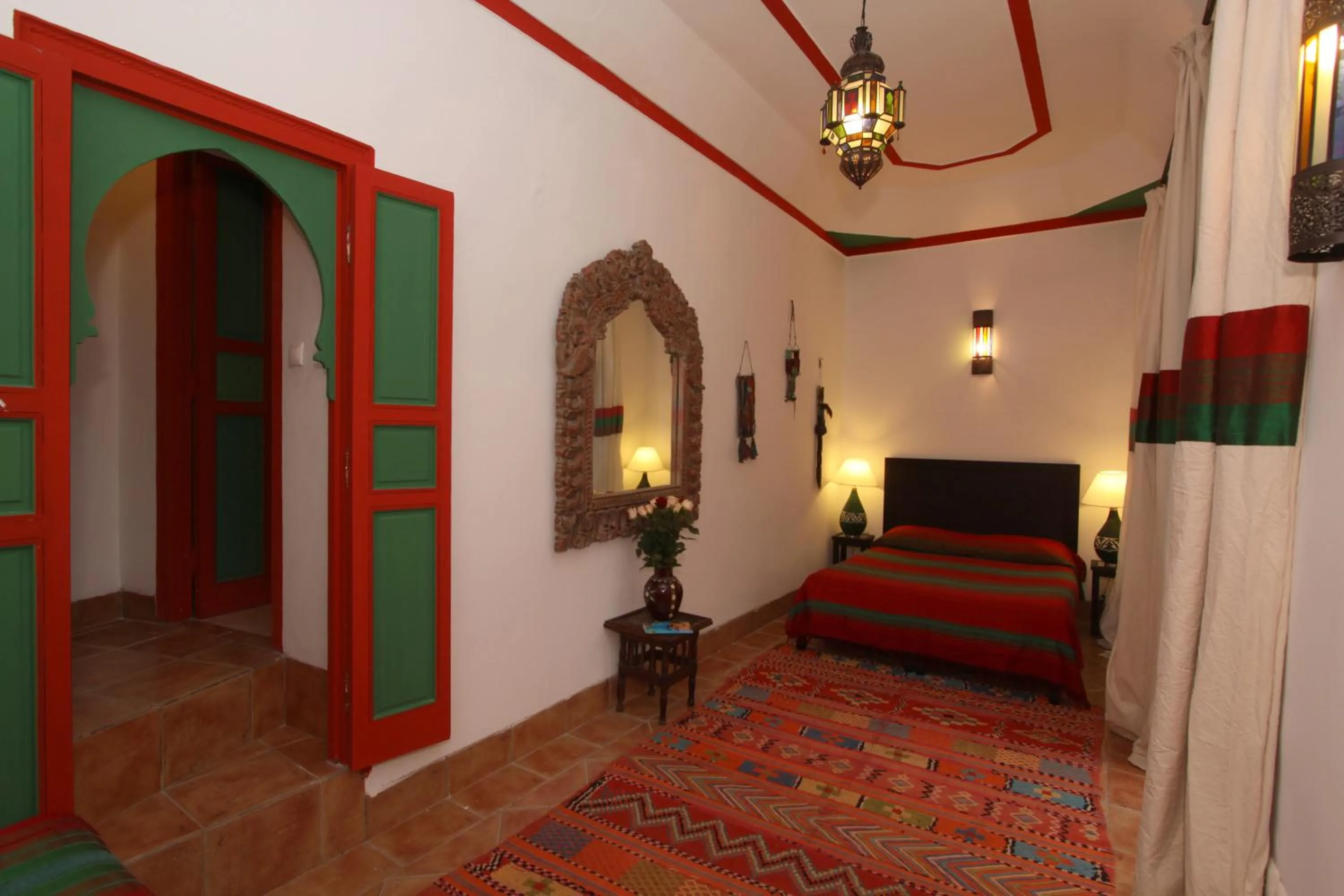 Photo of the whole room, Bed in Riad Karmela