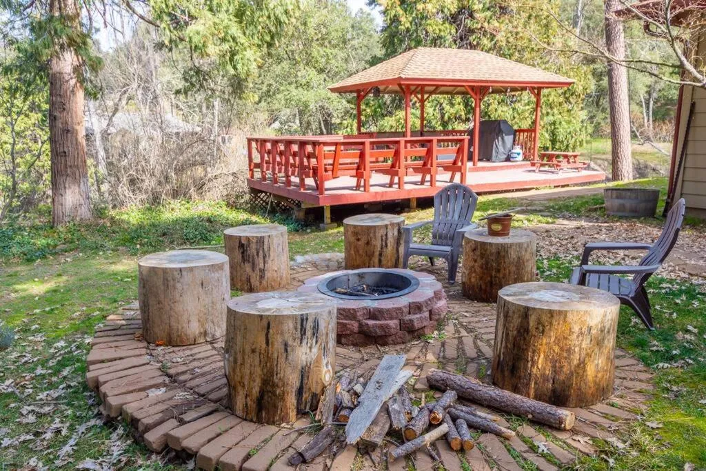Forest Cabin by China Creek