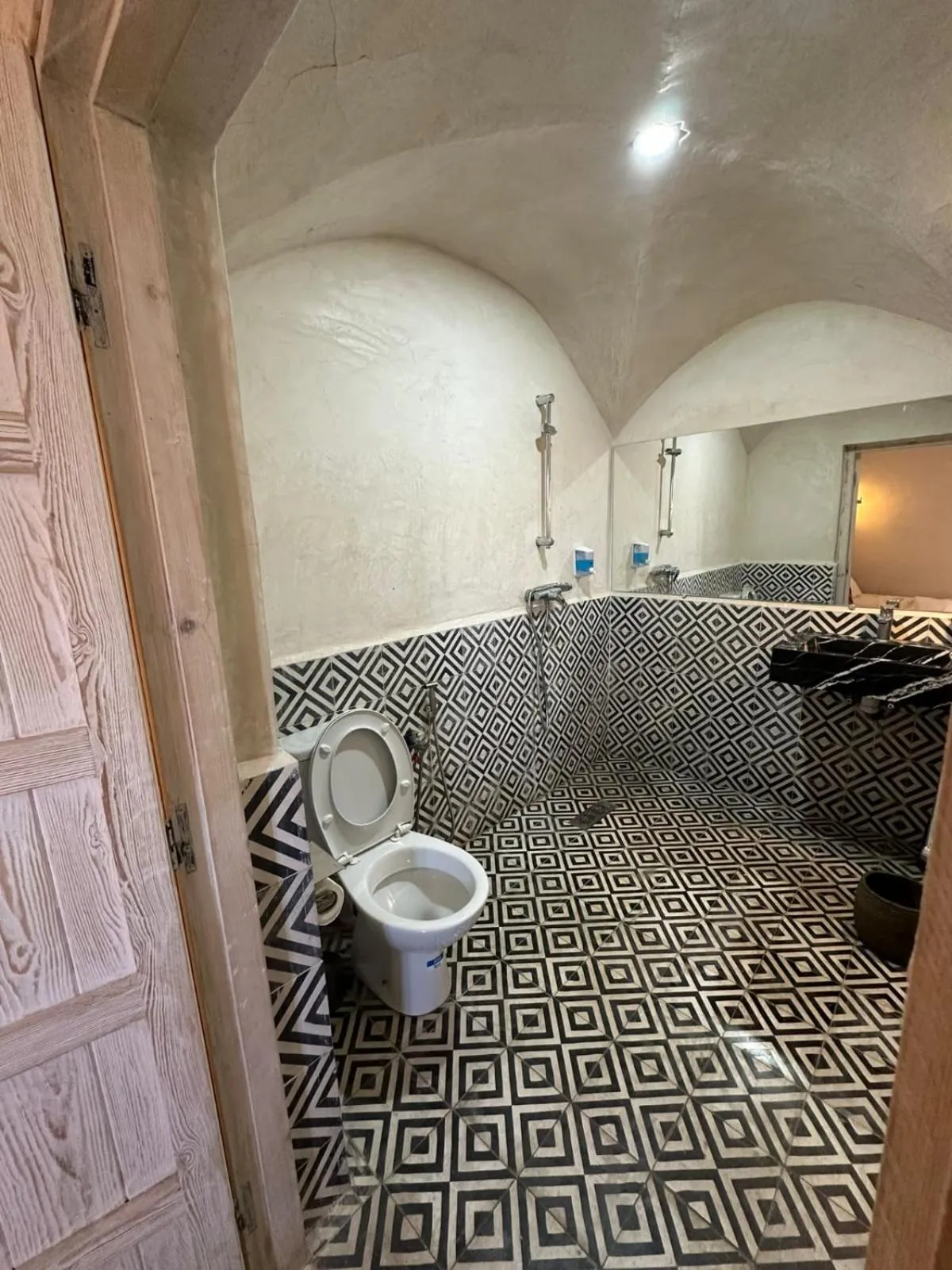 Toilet in Hotel Islane Médina