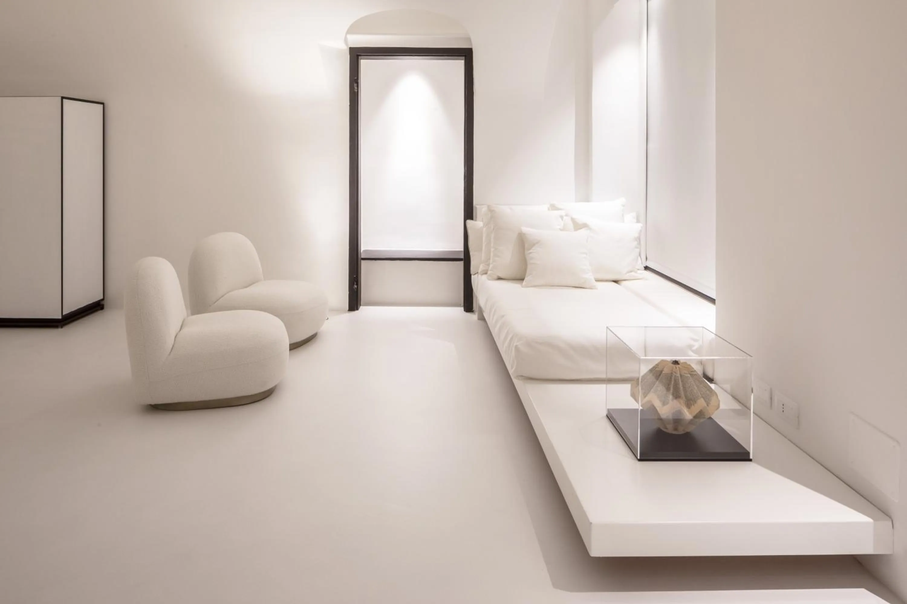 Bed in Hotel Palazzo Durazzo Suites