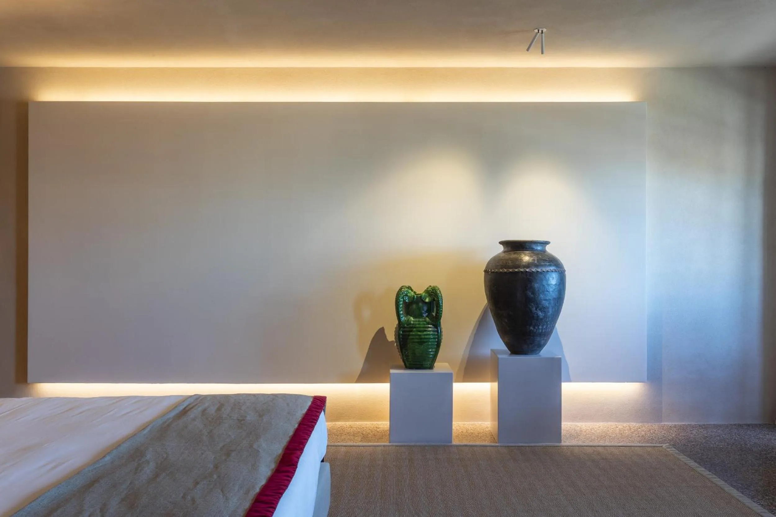 Photo of the whole room, Bed in Hotel Palazzo Durazzo Suites