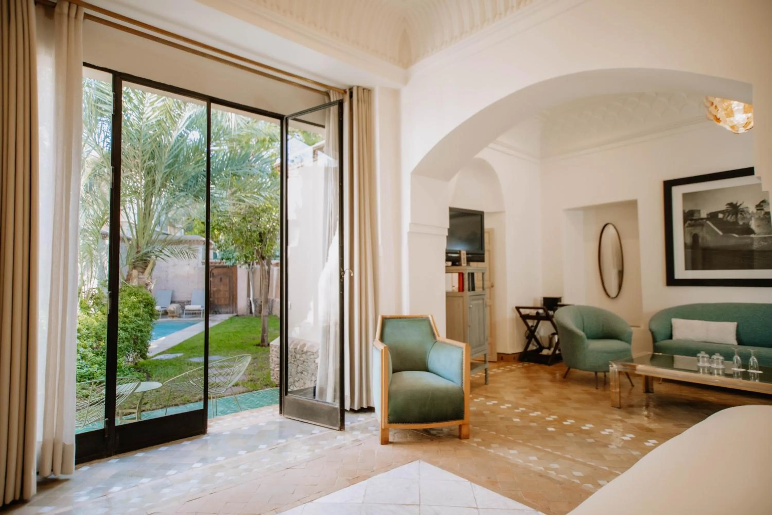 Garden in Les Deux Tours