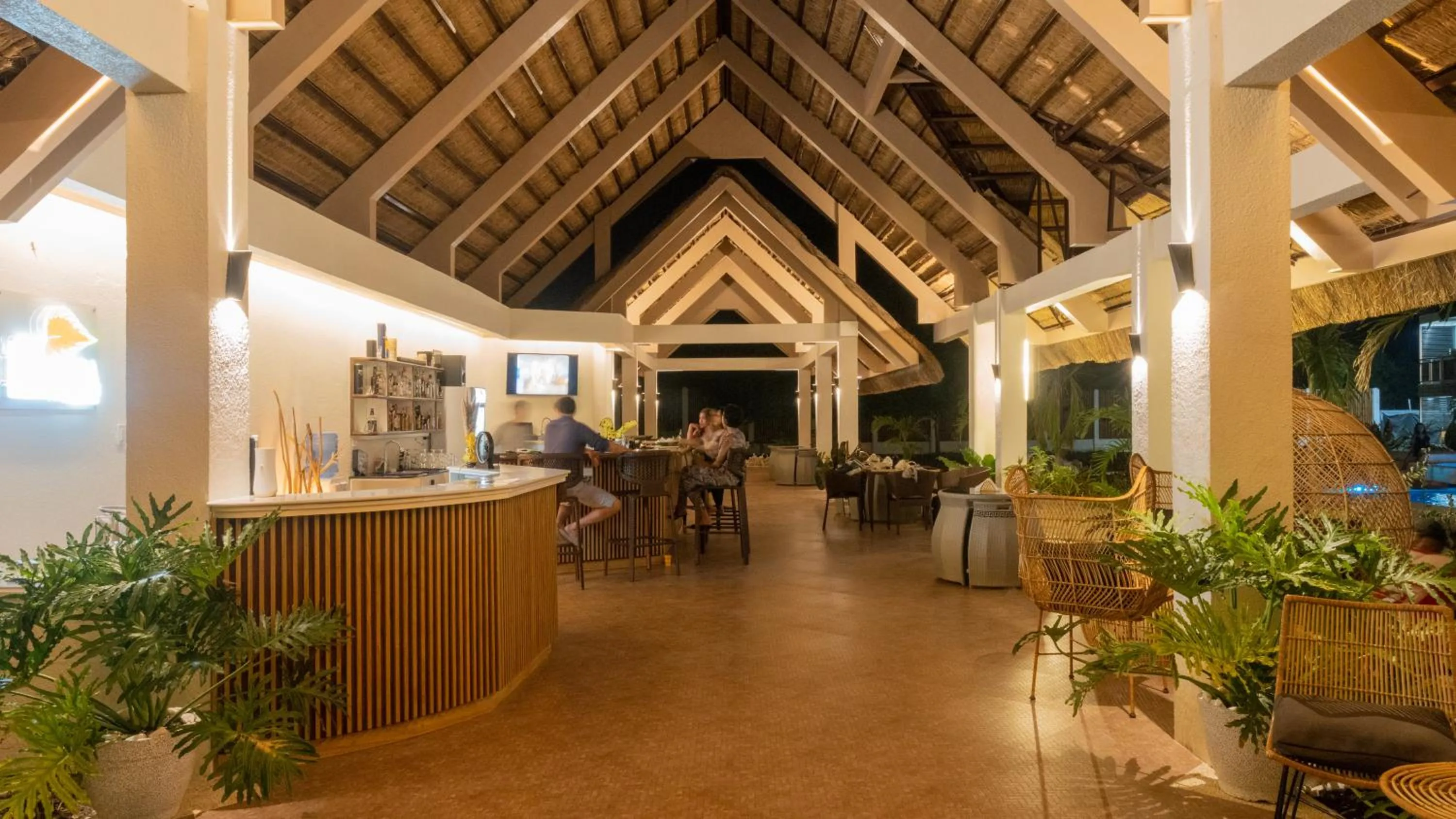 Restaurant/places to eat in The Mayana Resort