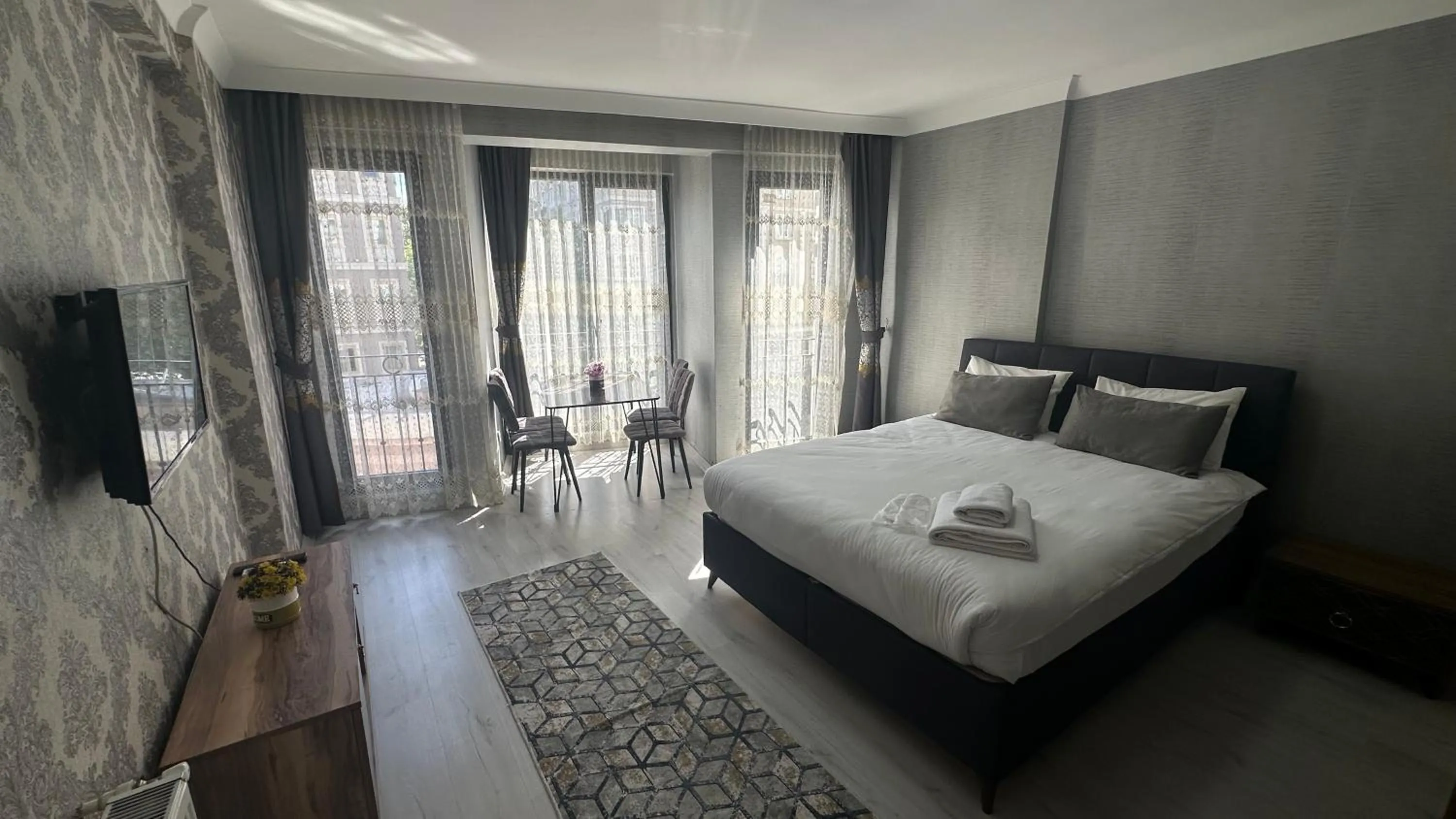 Bed in Taksim Royal Residence & Hotel