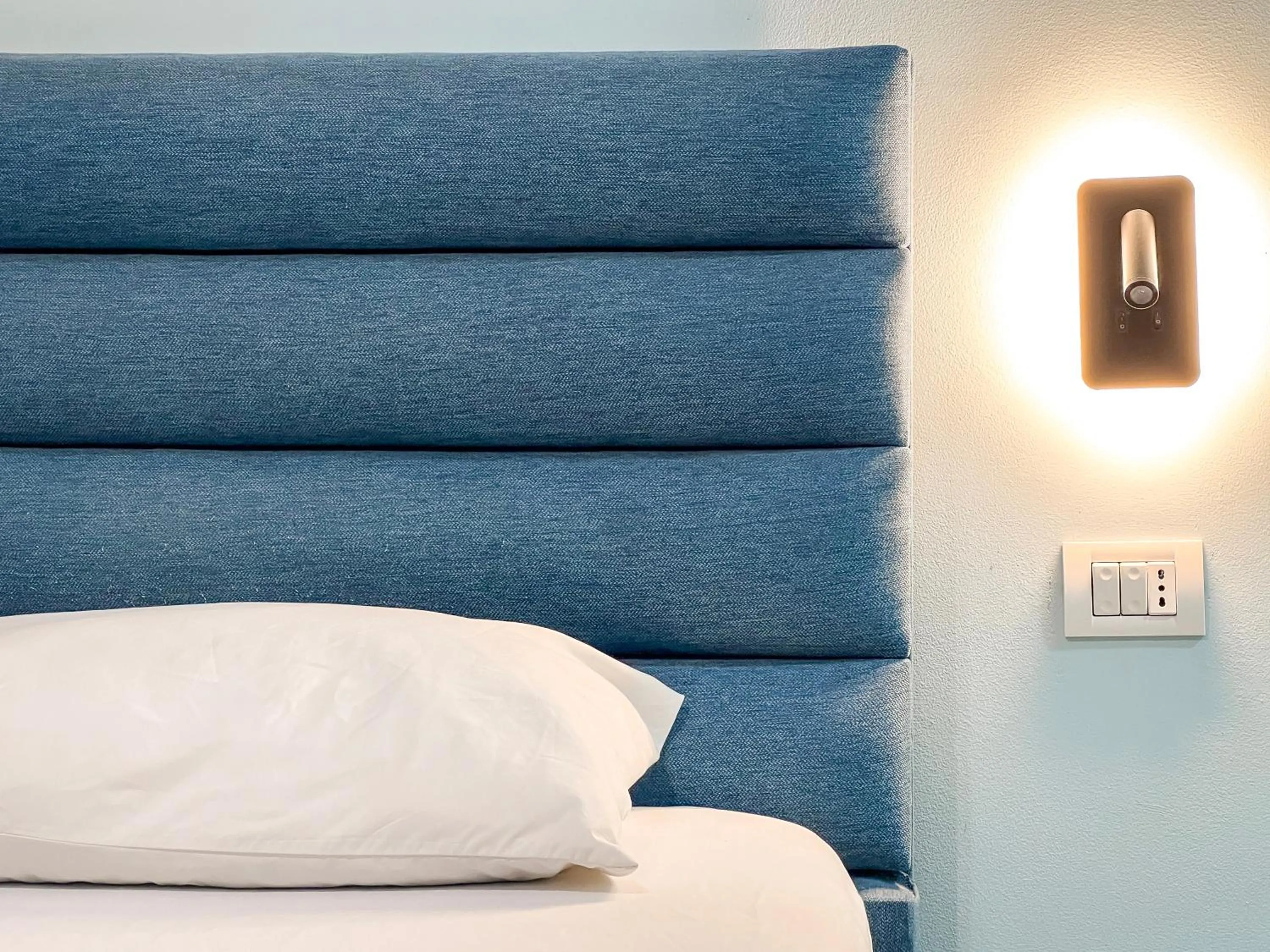 Bed in Hotel Tier Center