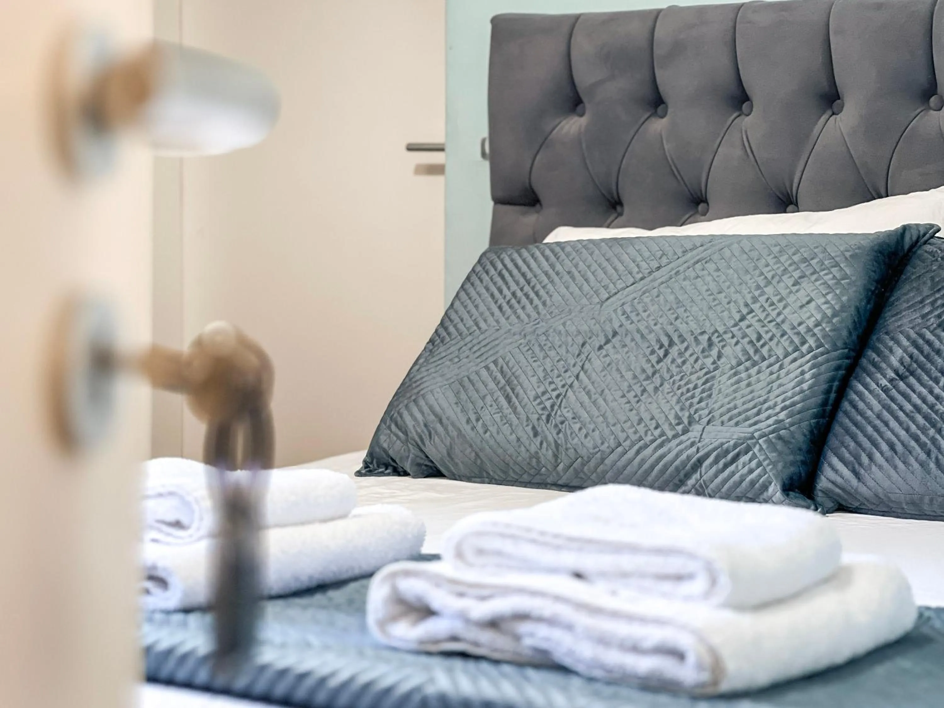 Bed in Hotel Tier Center