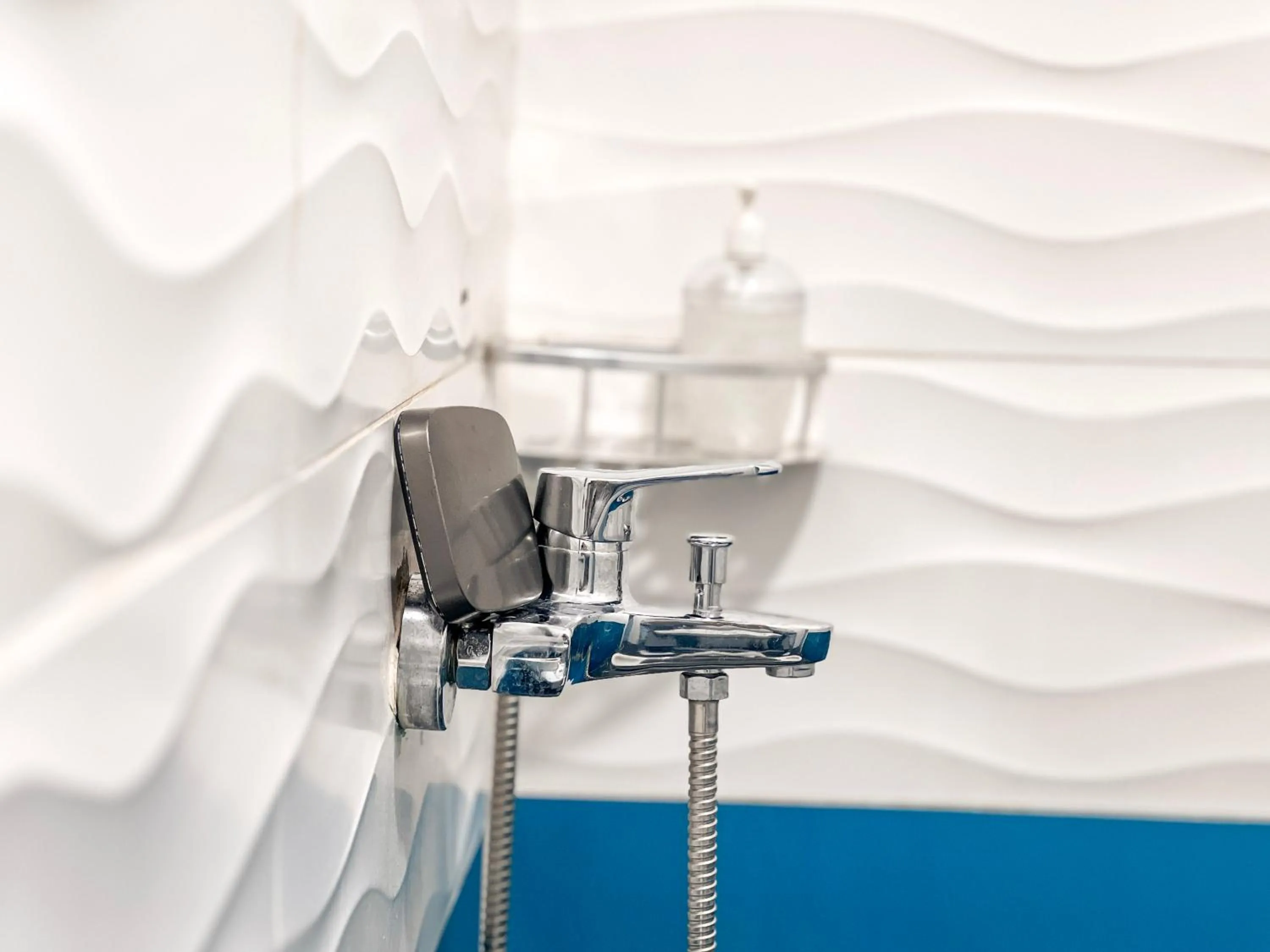 Shower in Hotel Tier Center