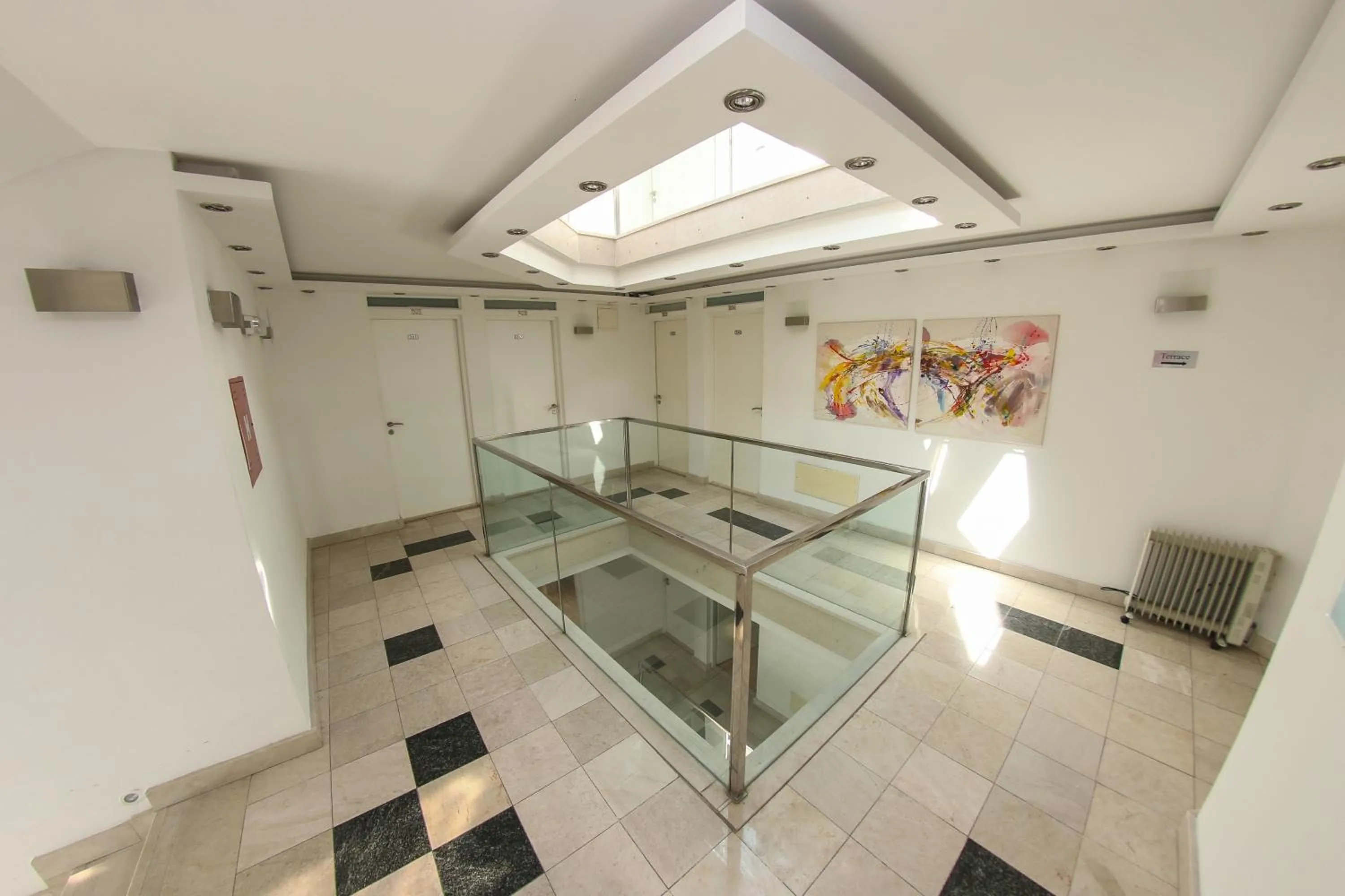 Property building in Hotel Hayat