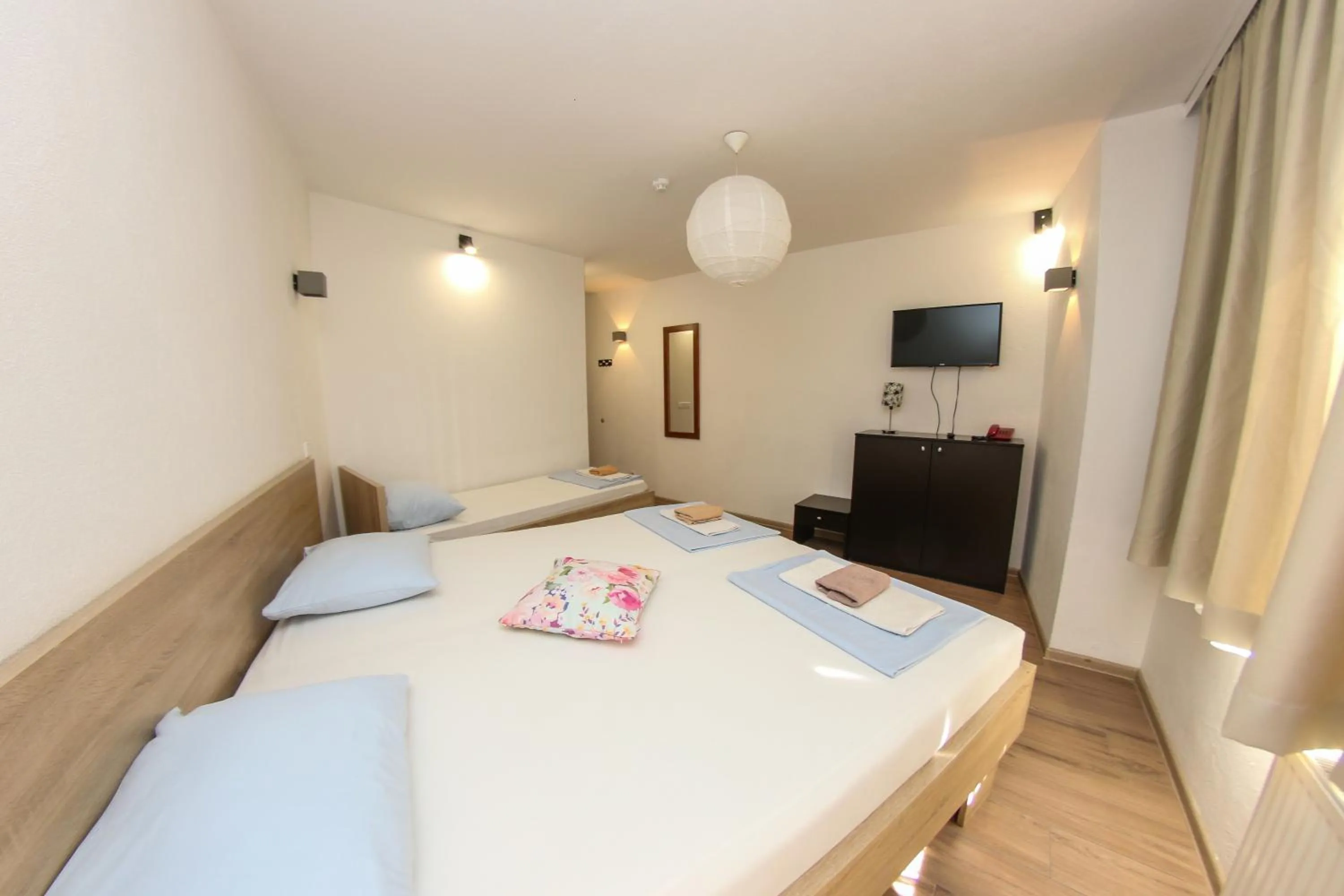 Photo of the whole room, Bed in Hotel Hayat