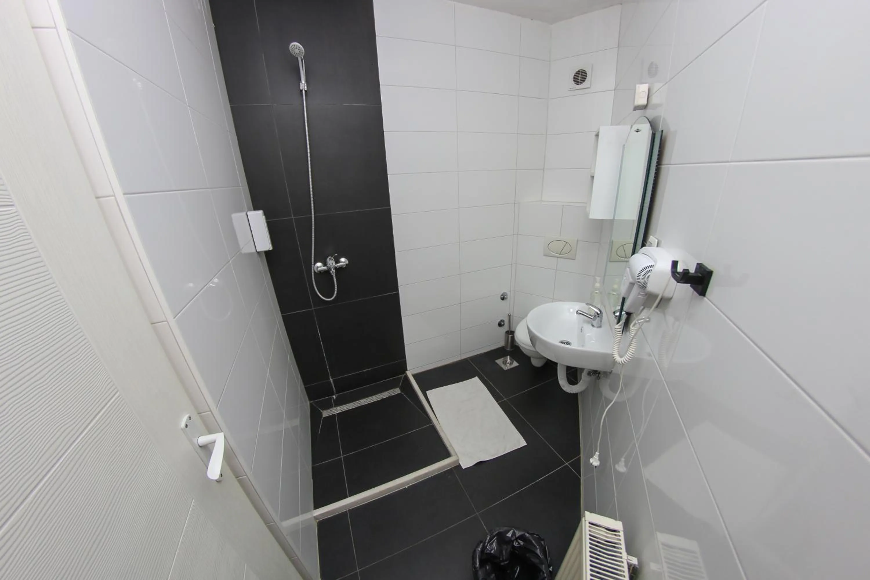 Bathroom in Hotel Hayat