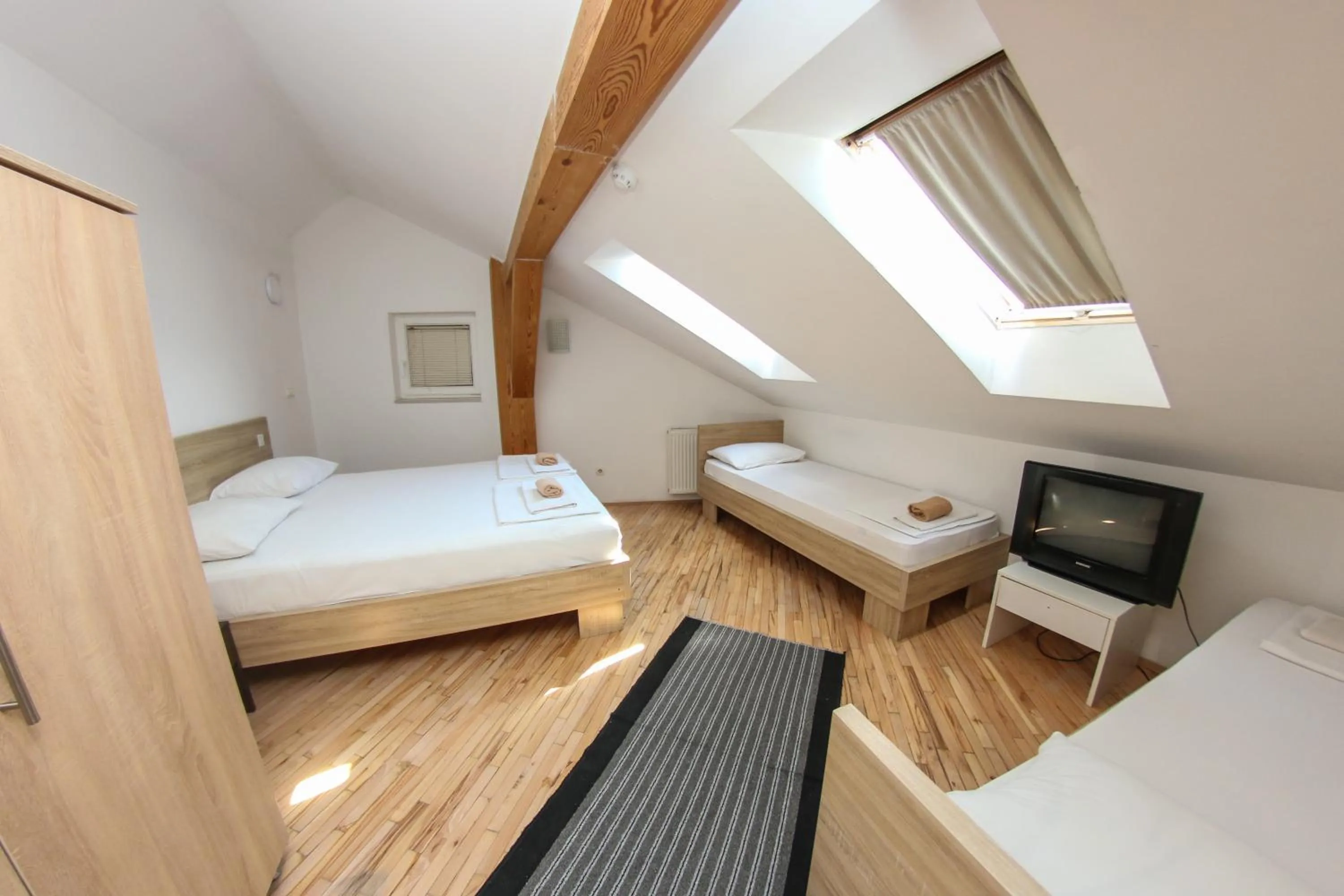 Photo of the whole room, Bed in Hotel Hayat