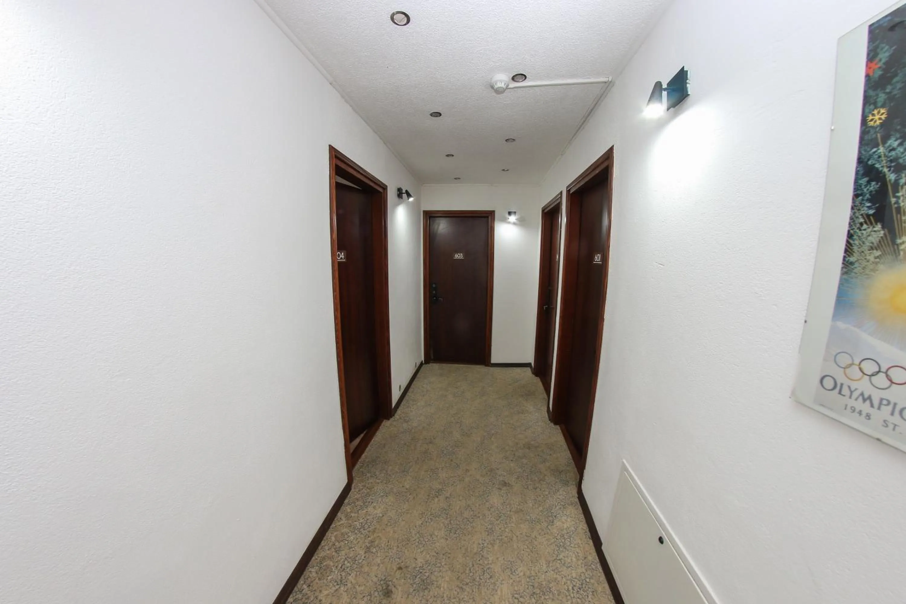 Property building in Hotel Hayat