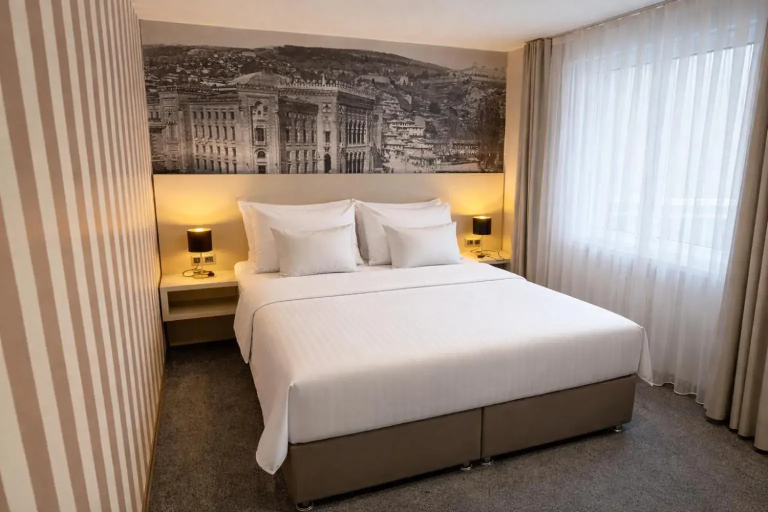 Superior Double Room with Balcony in Hotel Villa Harmony - Panoramic View & Free Parking Superior Double Room with Balcony in Hotel Villa Harmony - Panoramic View & Free Parking