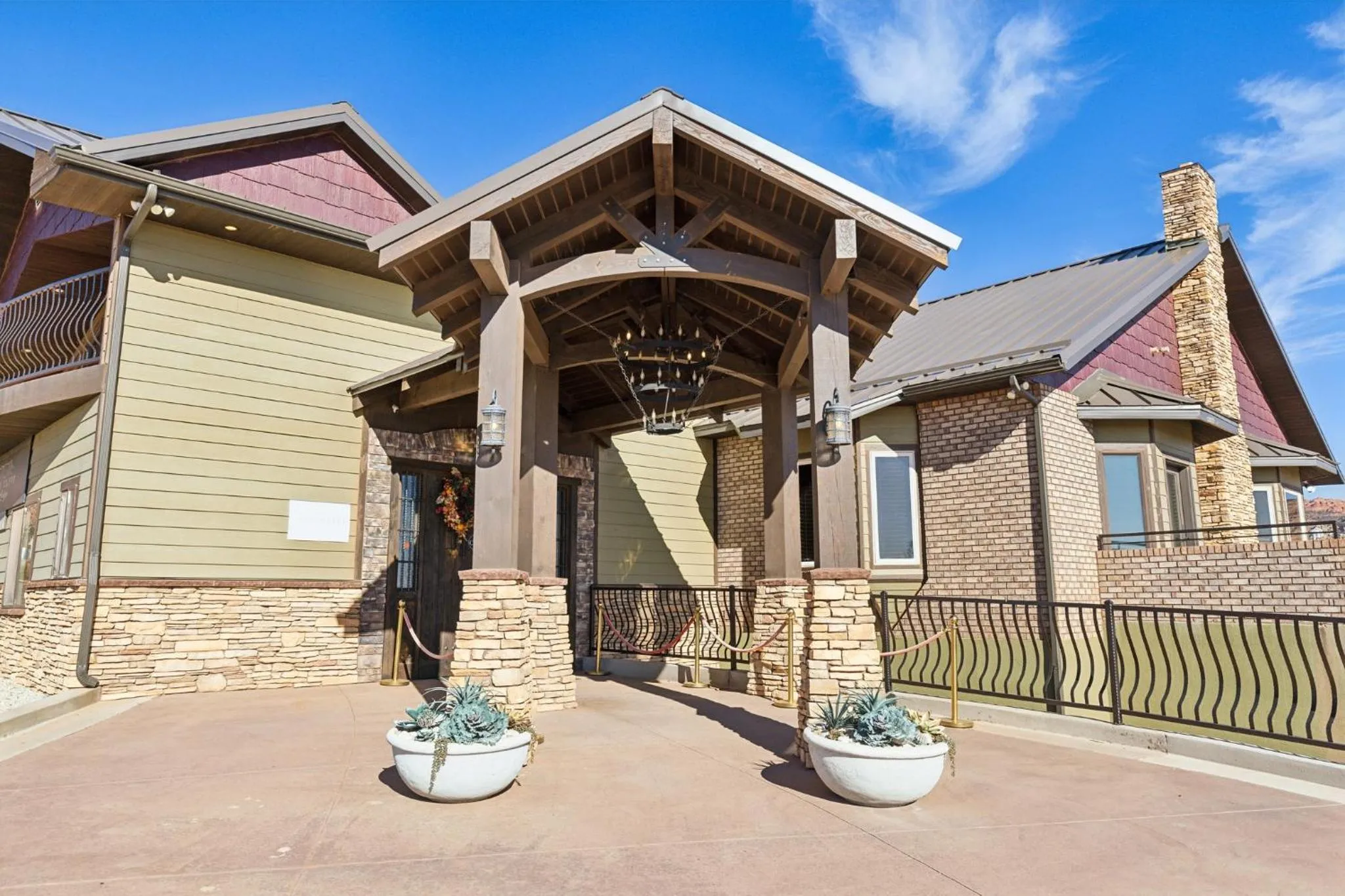 Property building in Zion Cliff Lodge