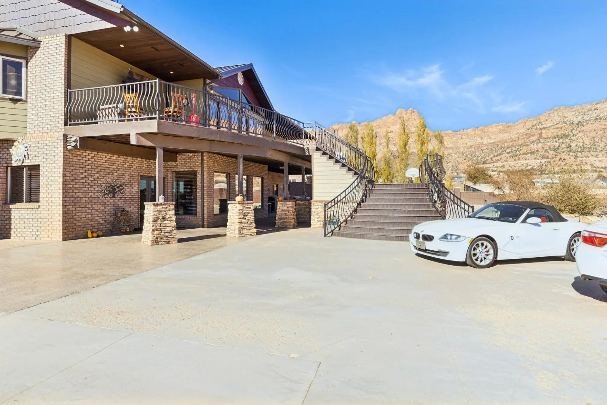 Property building in Zion Cliff Lodge