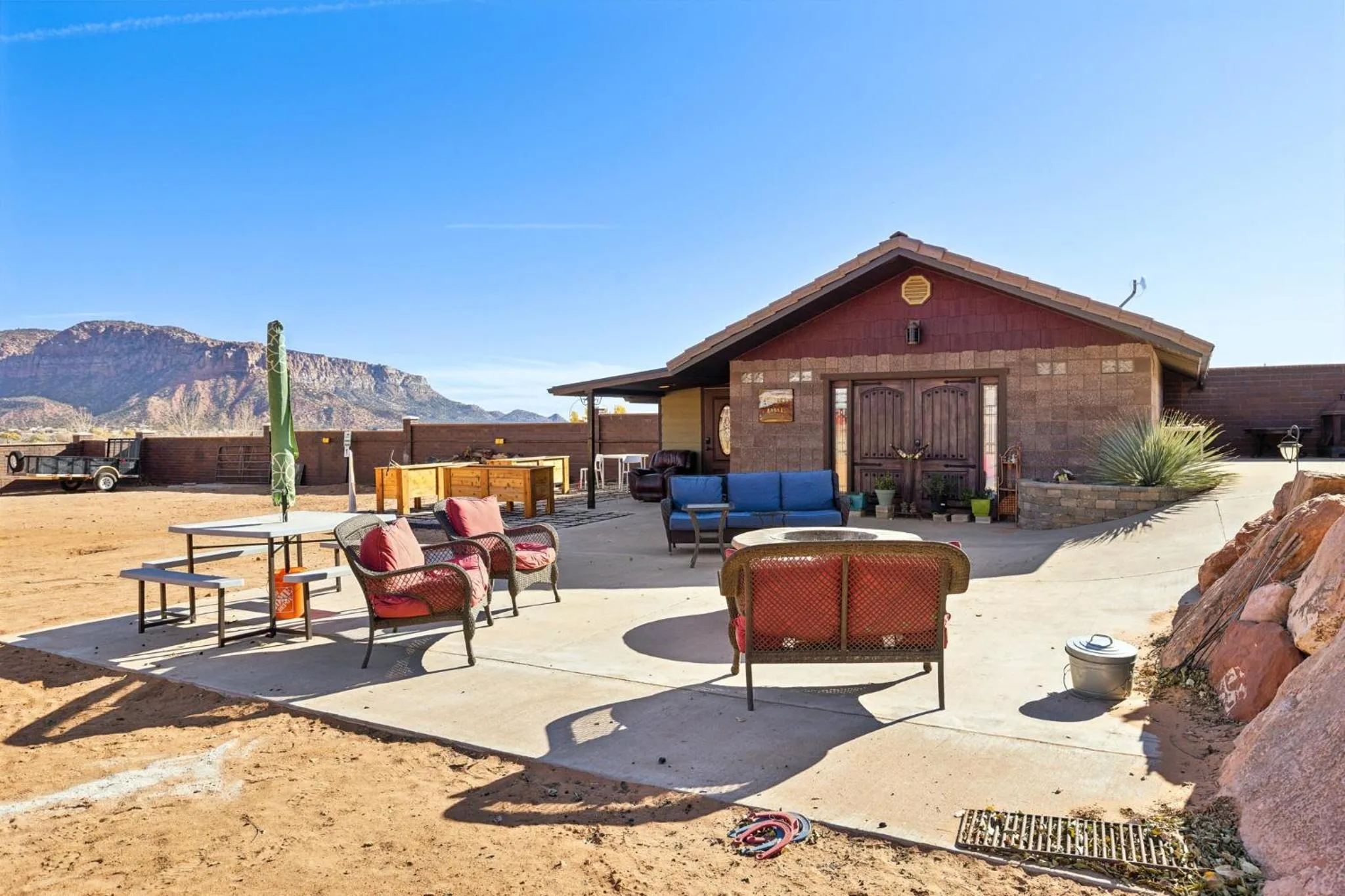 Property building in Zion Cliff Lodge