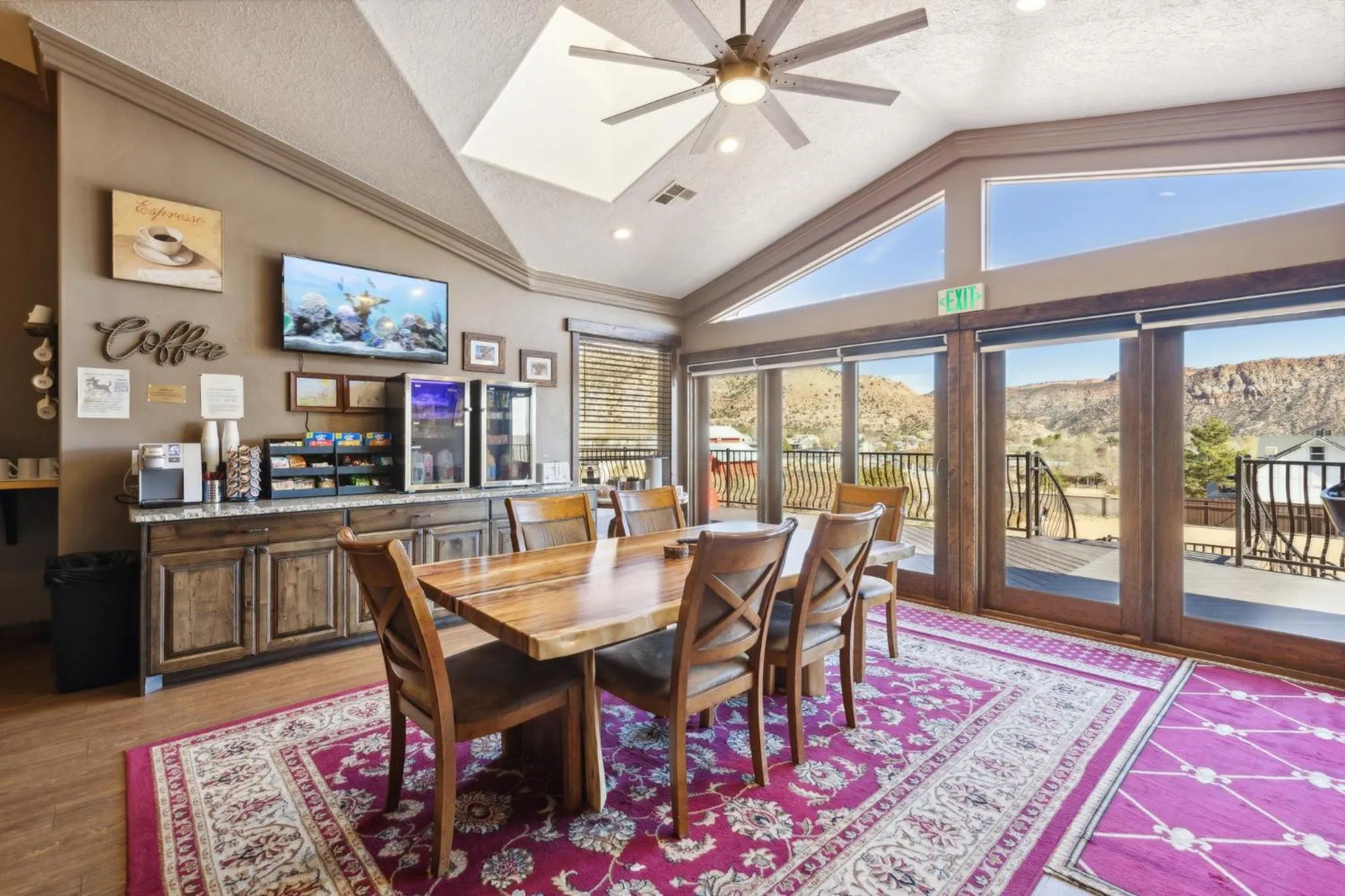 Dining area in Zion Cliff Lodge