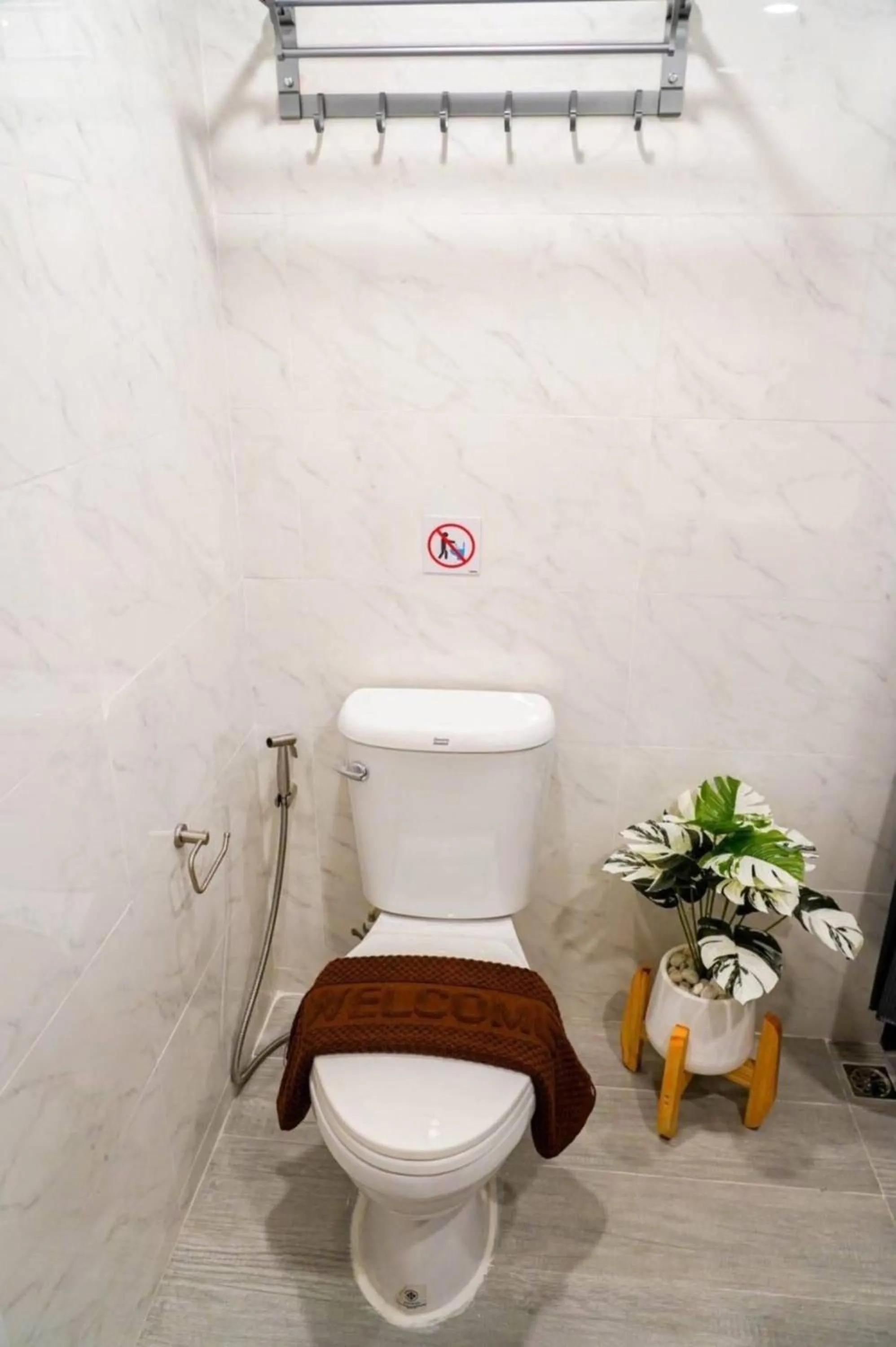 Bathroom in BnB98 Silom Hotel