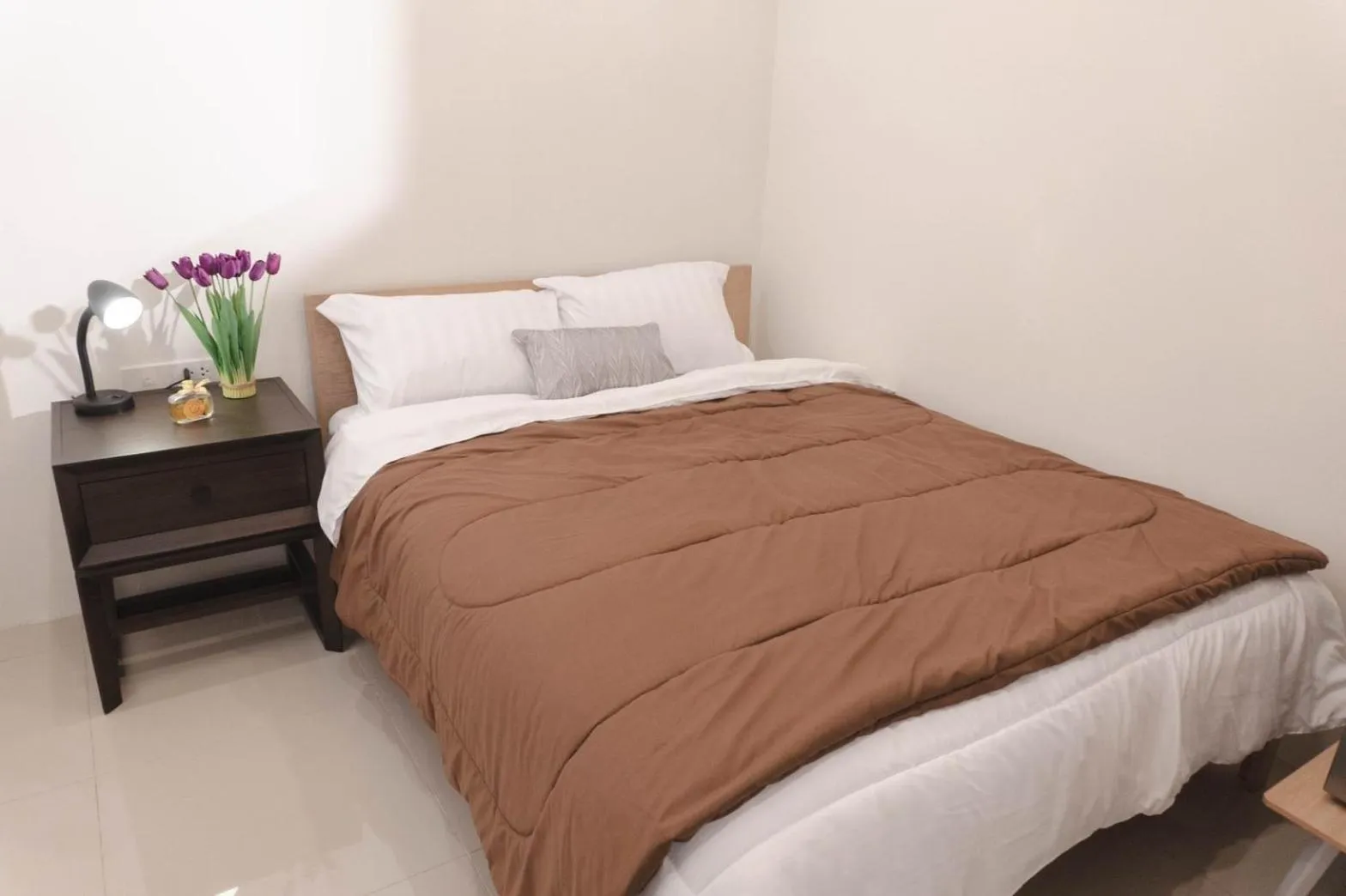 Bedroom, Bed in BnB98 Silom Hotel