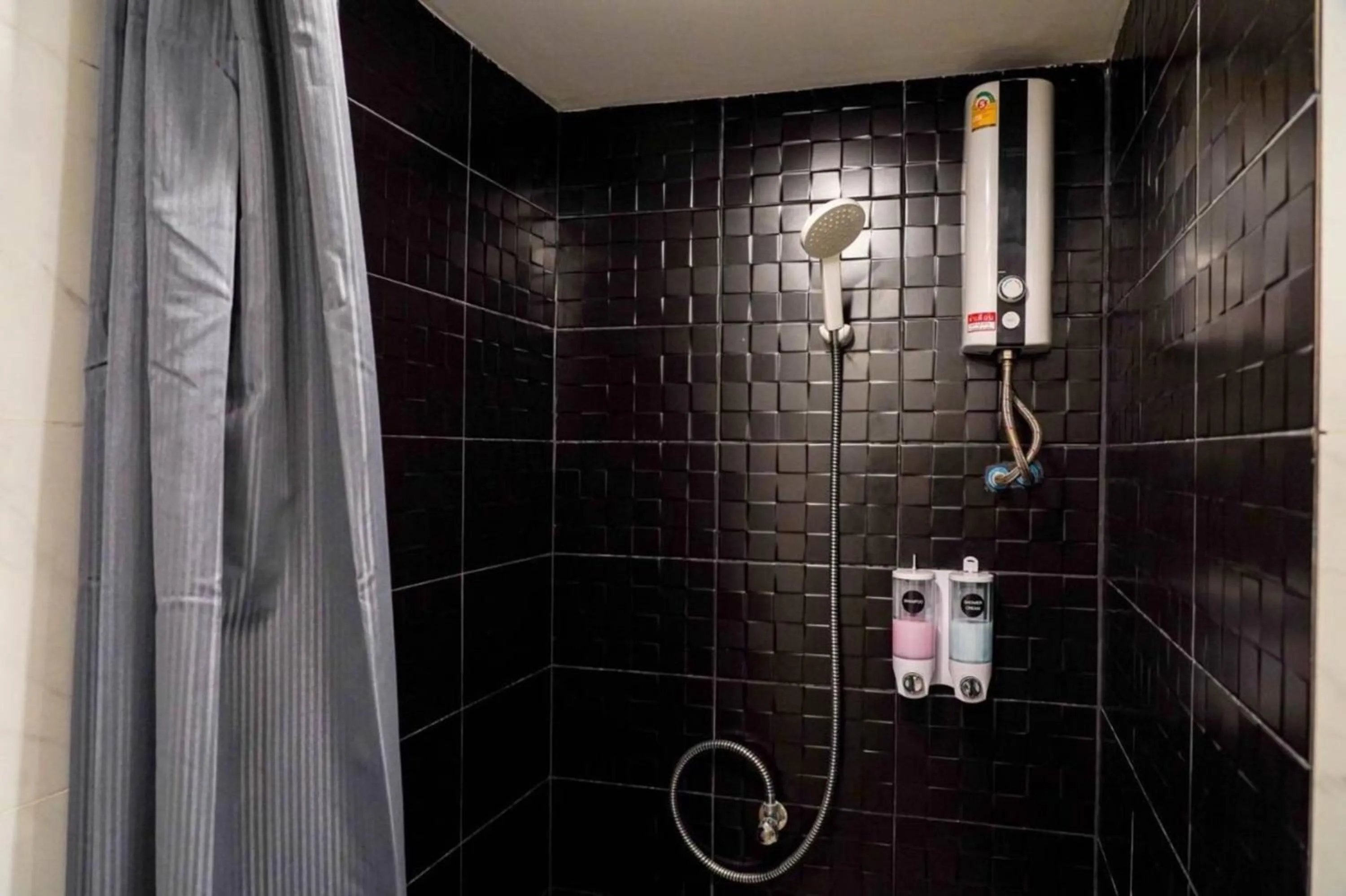 Shower in BnB98 Silom Hotel