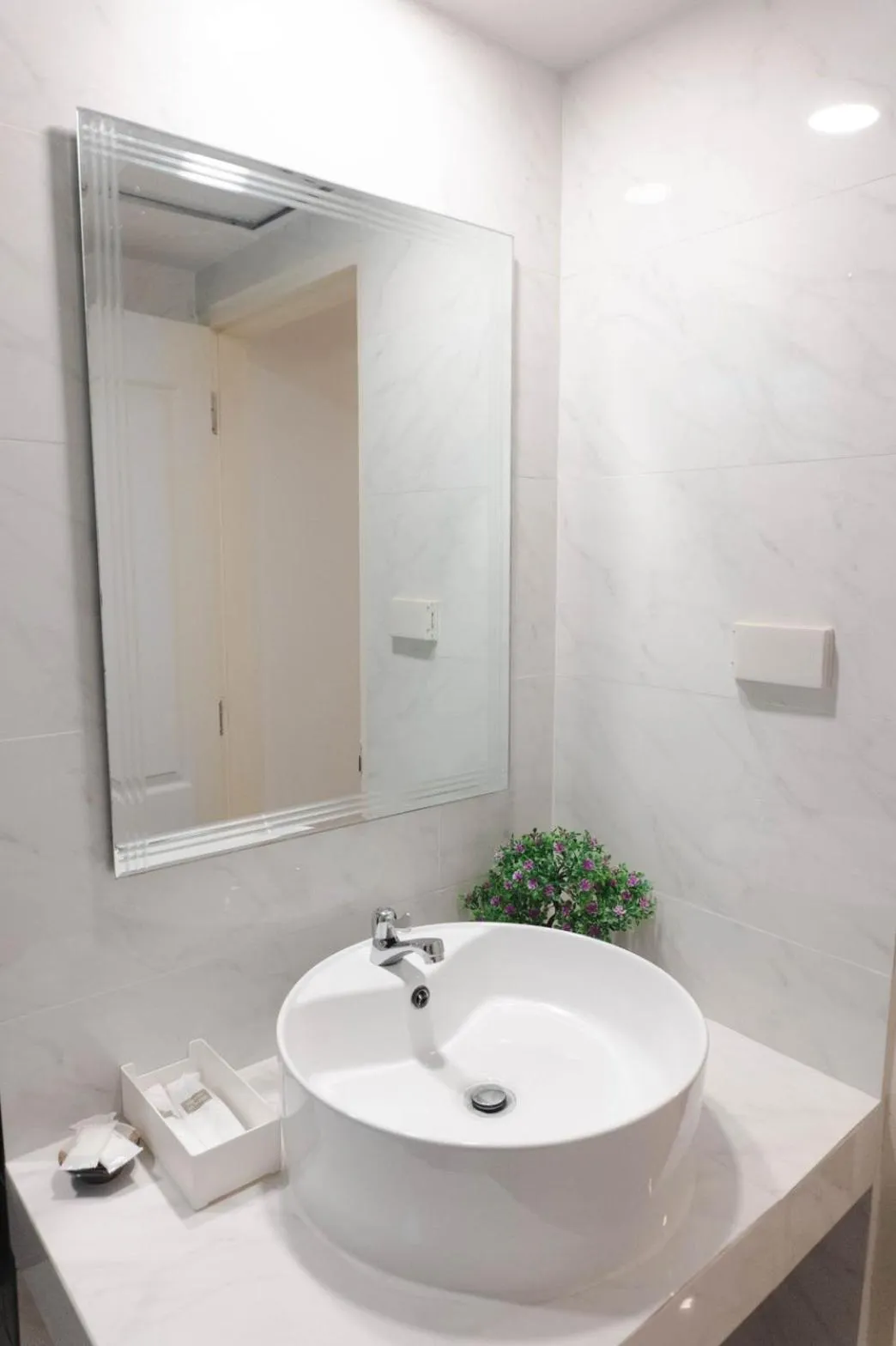 Bathroom in BnB98 Silom Hotel