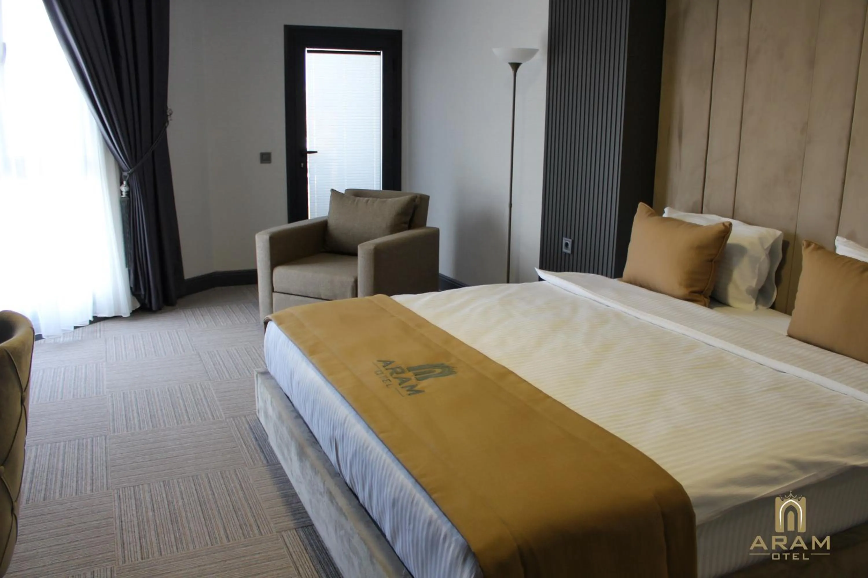 Bed in Aram Otel Business & Luxury