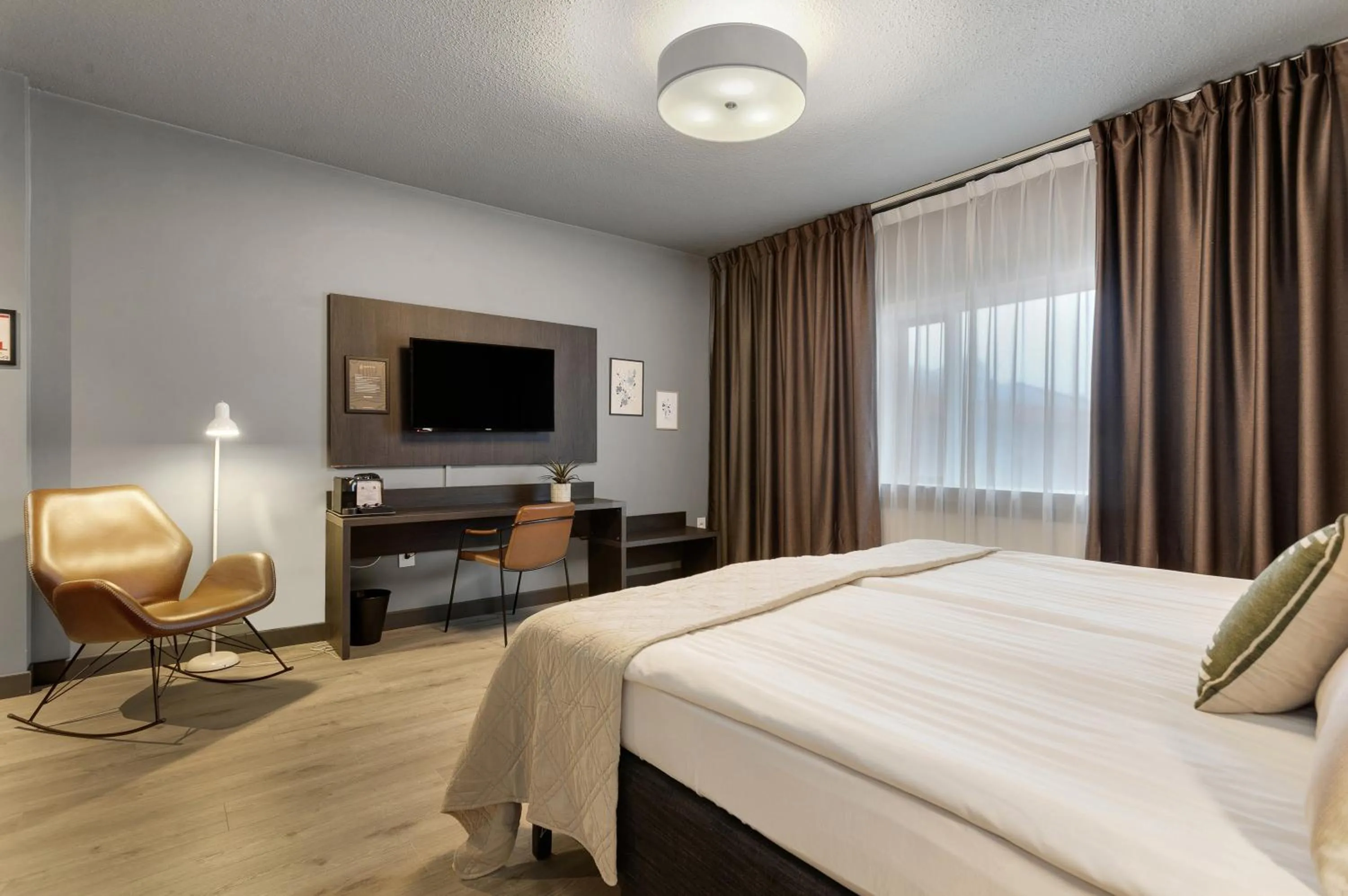 Bed in Konvin Hotel by Reykjavik Keflavik Airport