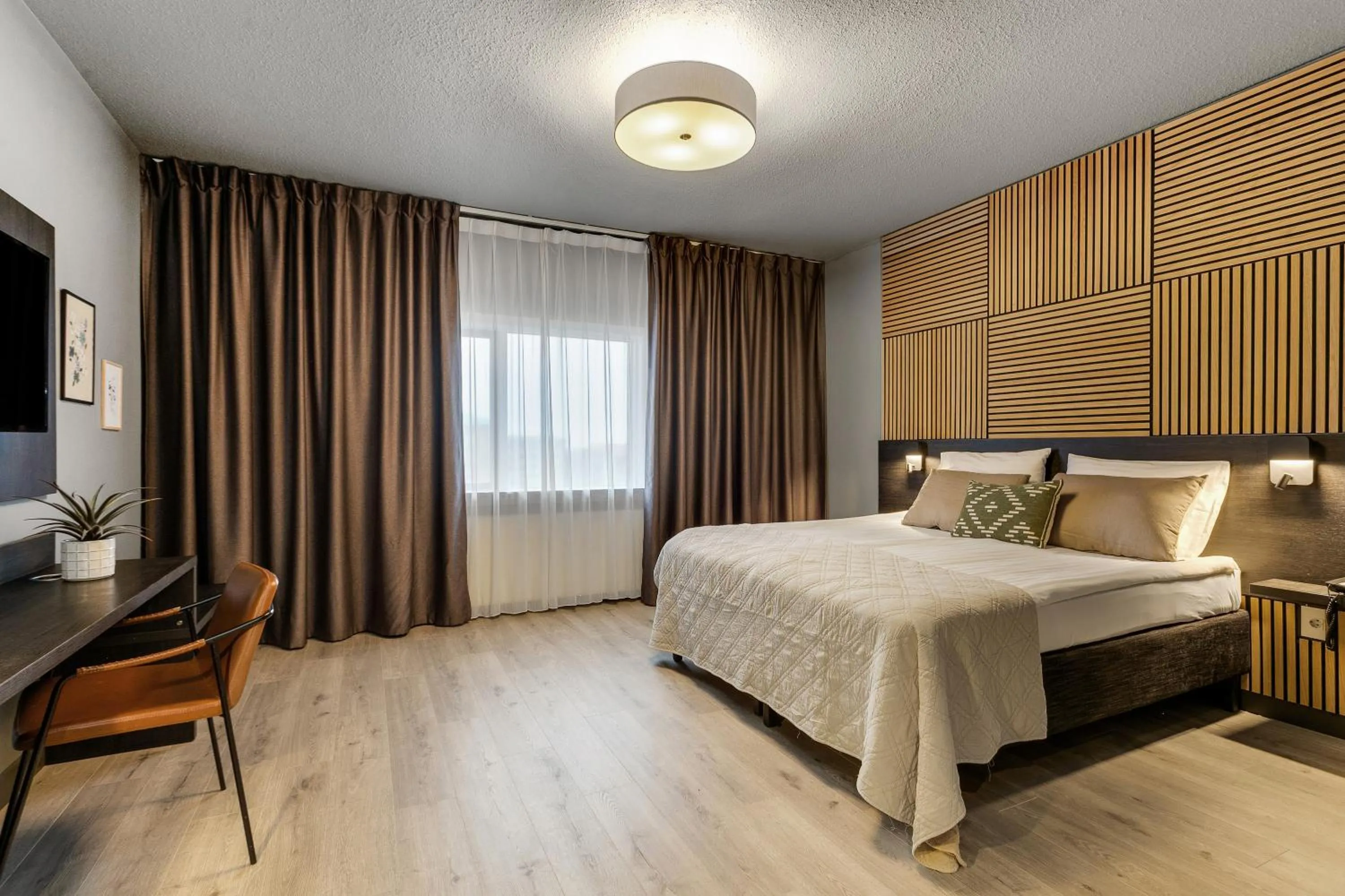 Bed in Konvin Hotel by Reykjavik Keflavik Airport