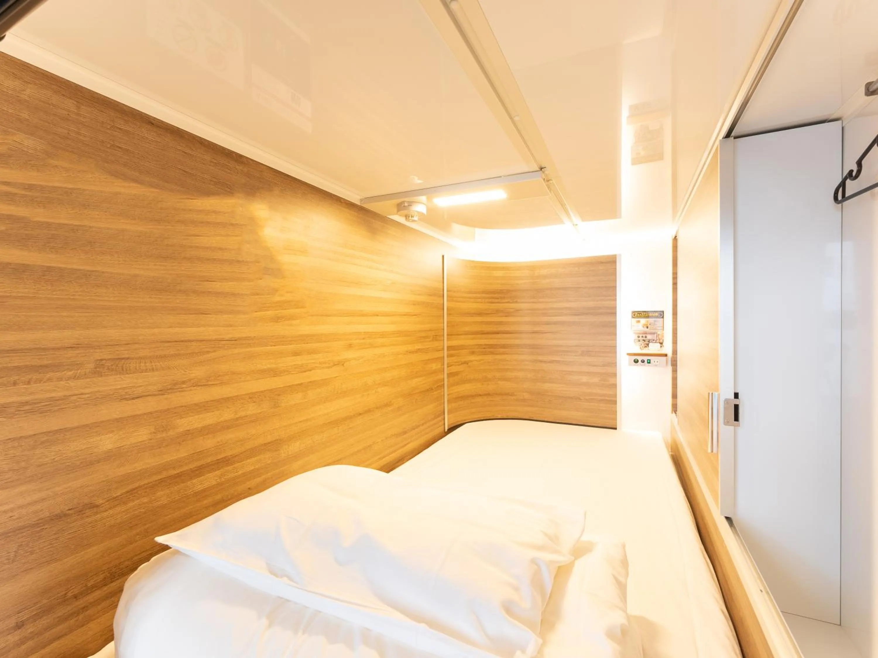 Luxury Female Room - Non-Smoking in Tabist MAYUDAMA CABIN