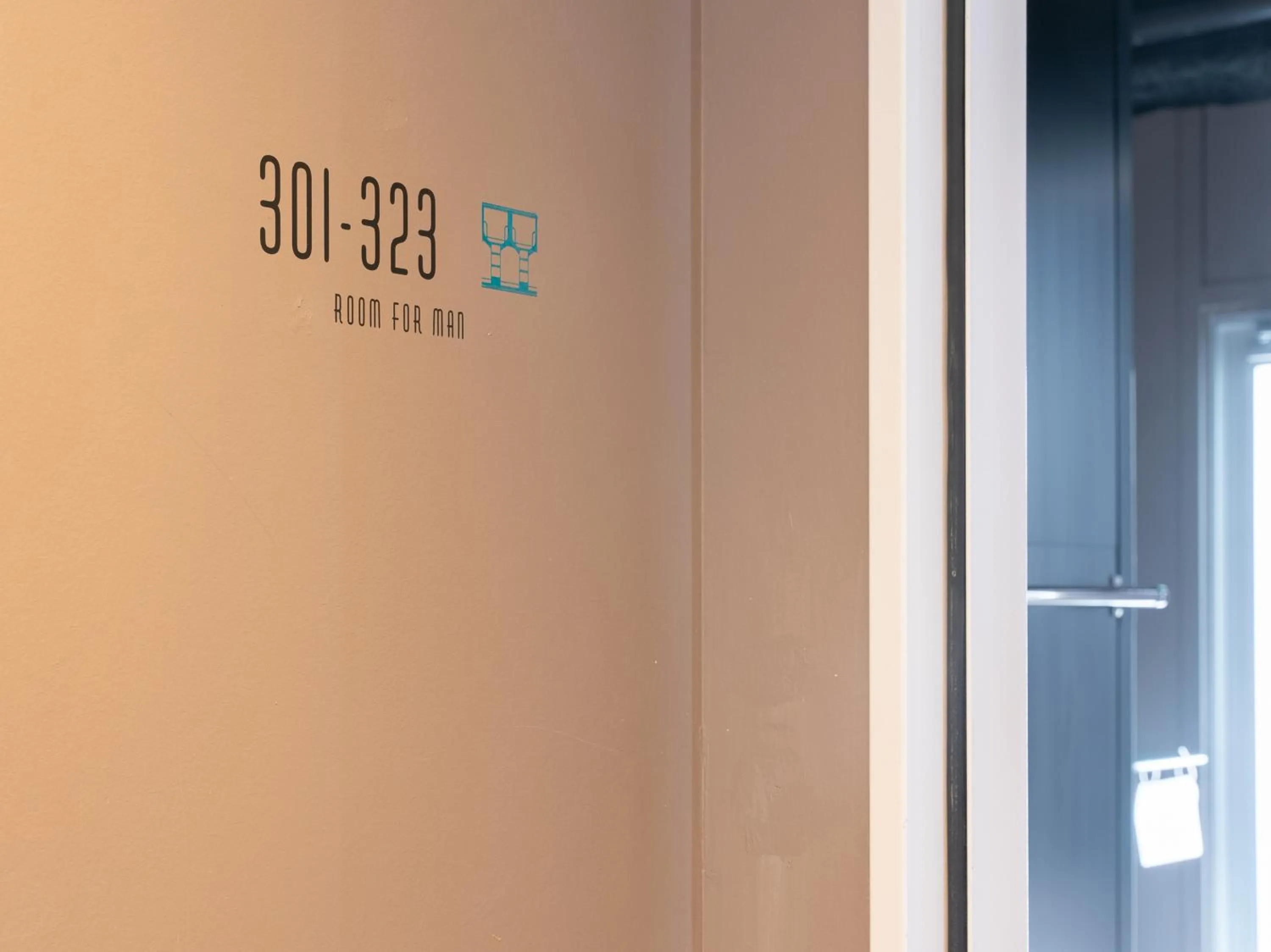 Photo of the whole room in Tabist MAYUDAMA CABIN