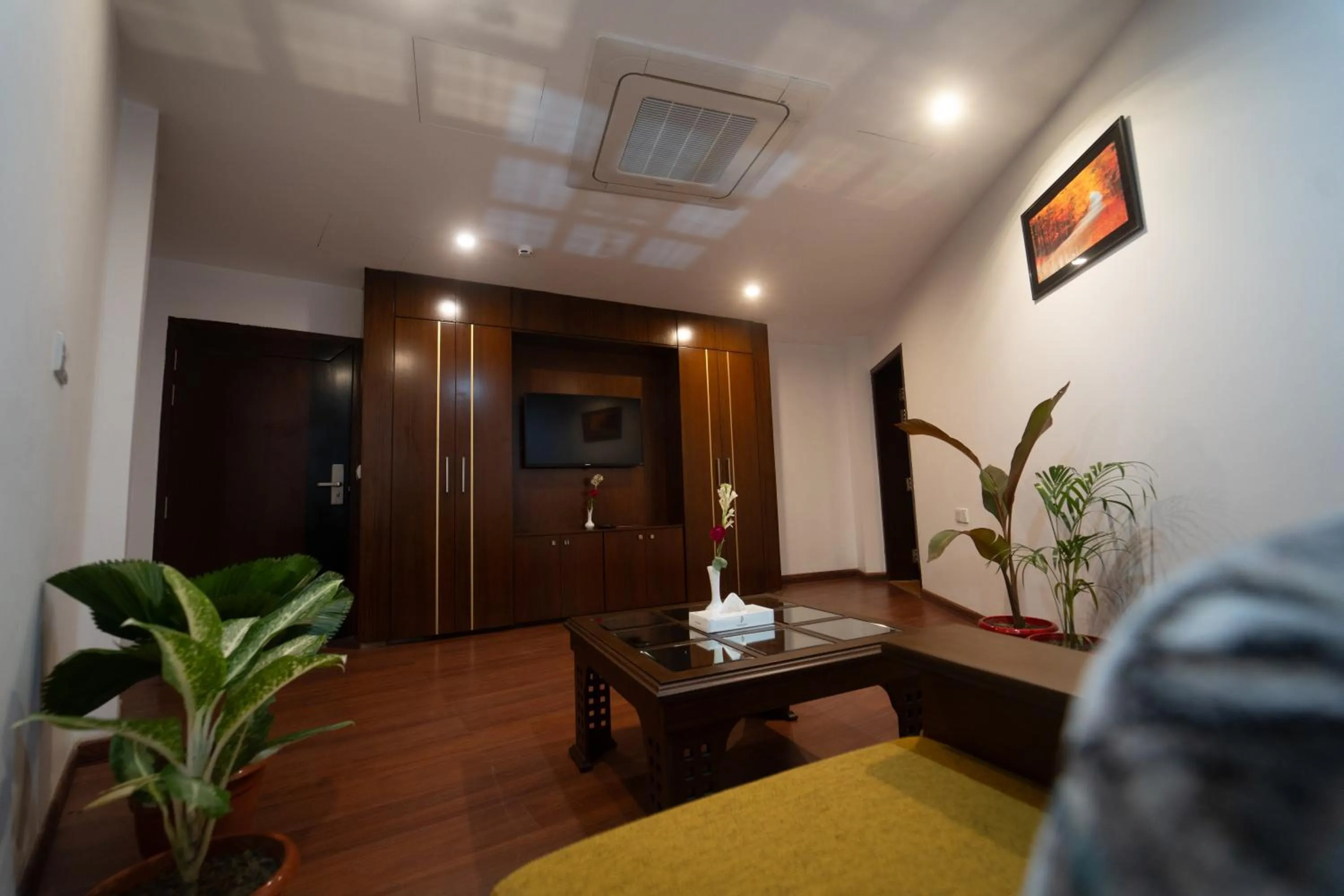 Paragon Hotel & Resort