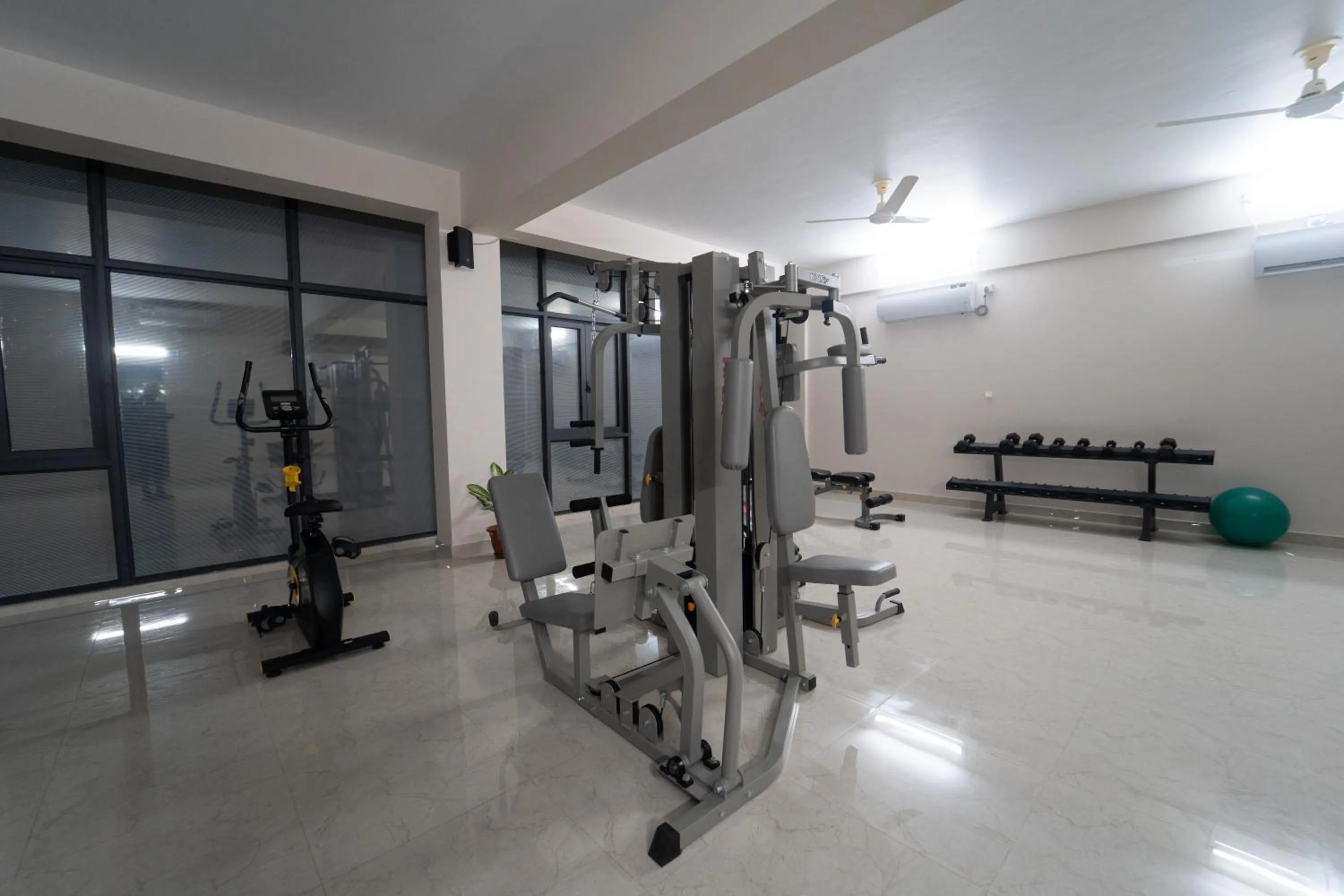 Fitness centre/facilities in Paragon Hotel & Resort