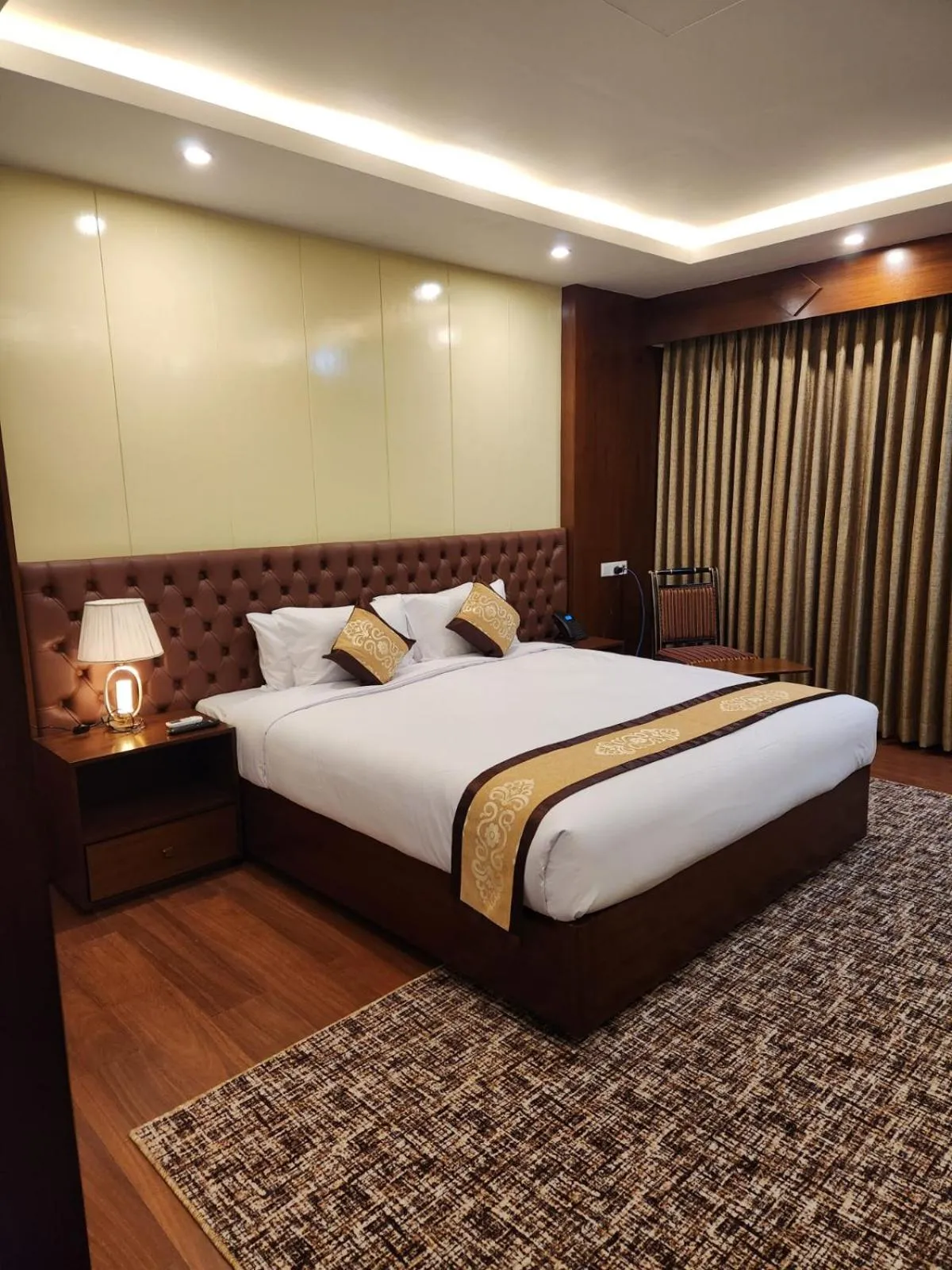 Bed in Paragon Hotel & Resort