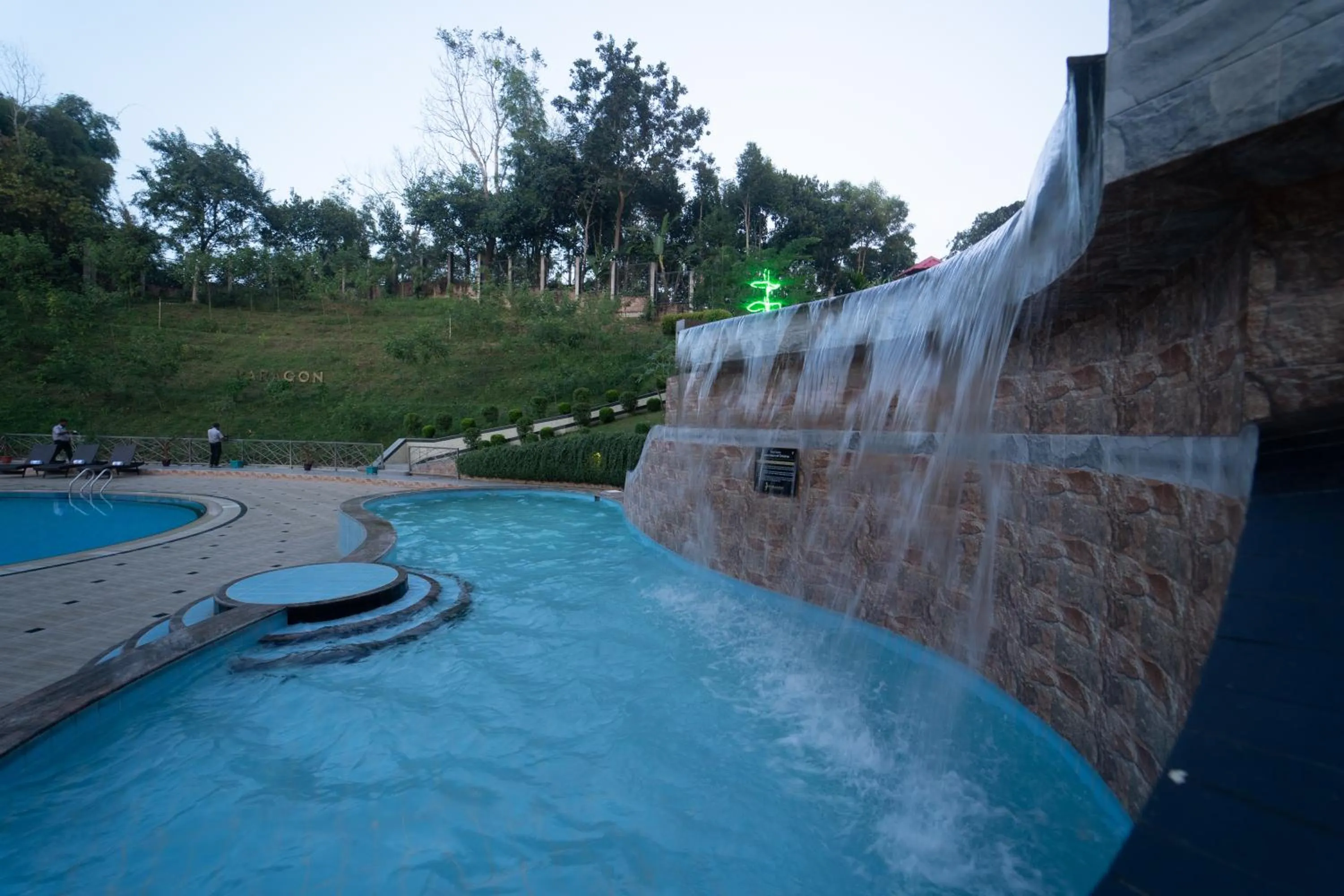 Paragon Hotel & Resort