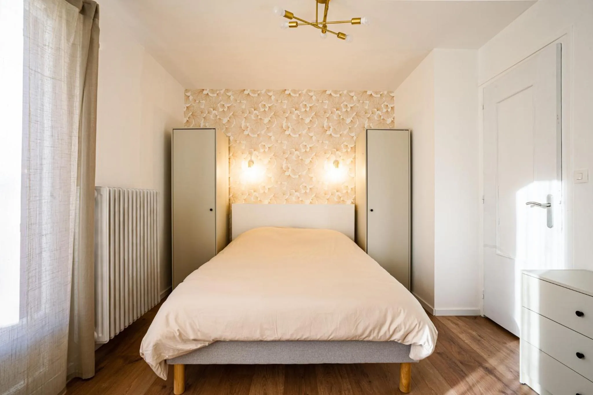 The Golden white, Annecy