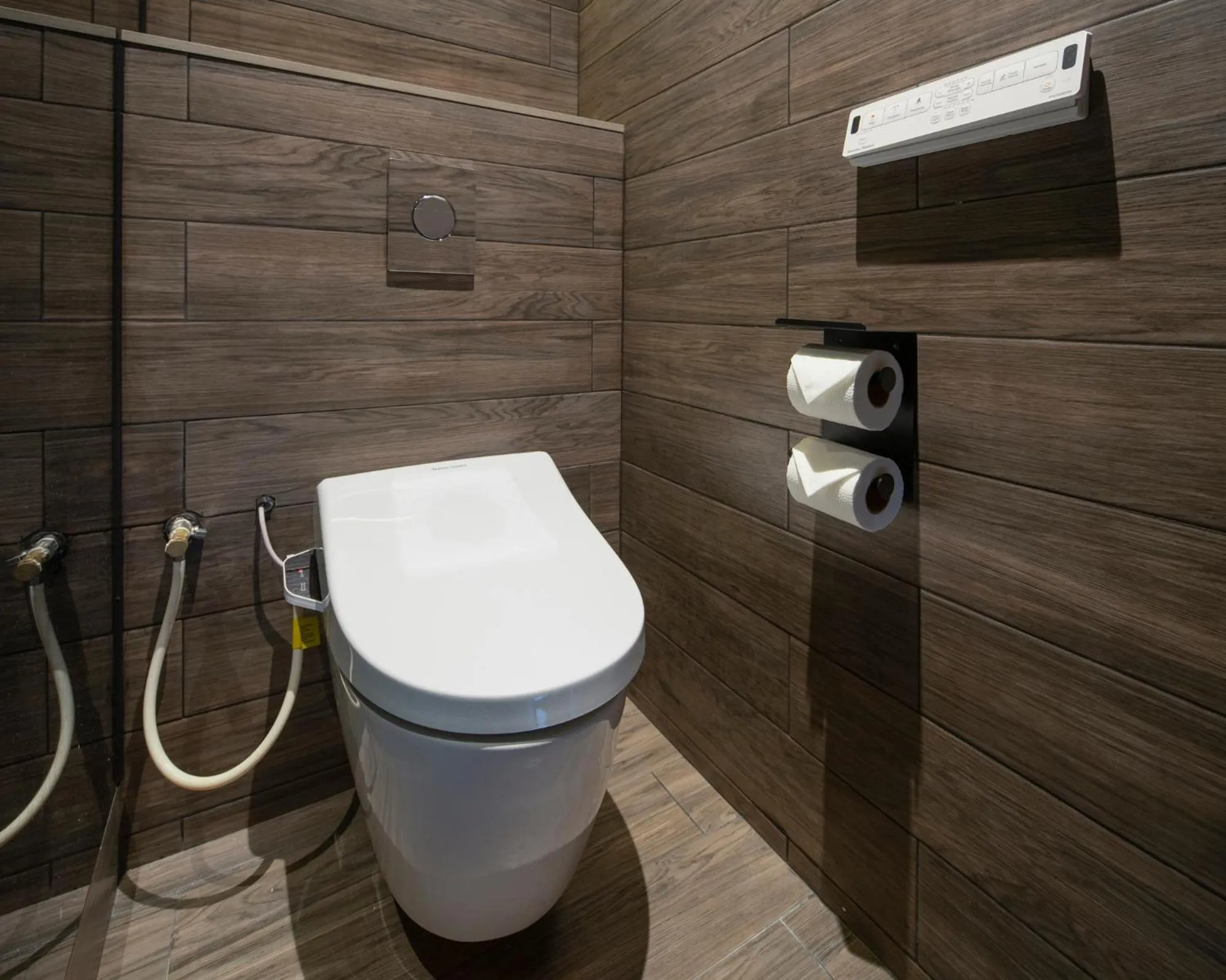 Toilet in ST Signature Tanjong Pagar, DAYUSE, 8 hours, 10AM-6PM