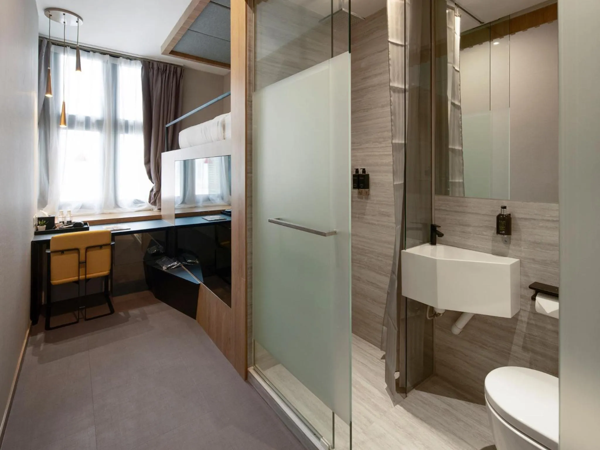 Bedroom in ST Signature Tanjong Pagar, DAYUSE, 8 hours, 10AM-6PM