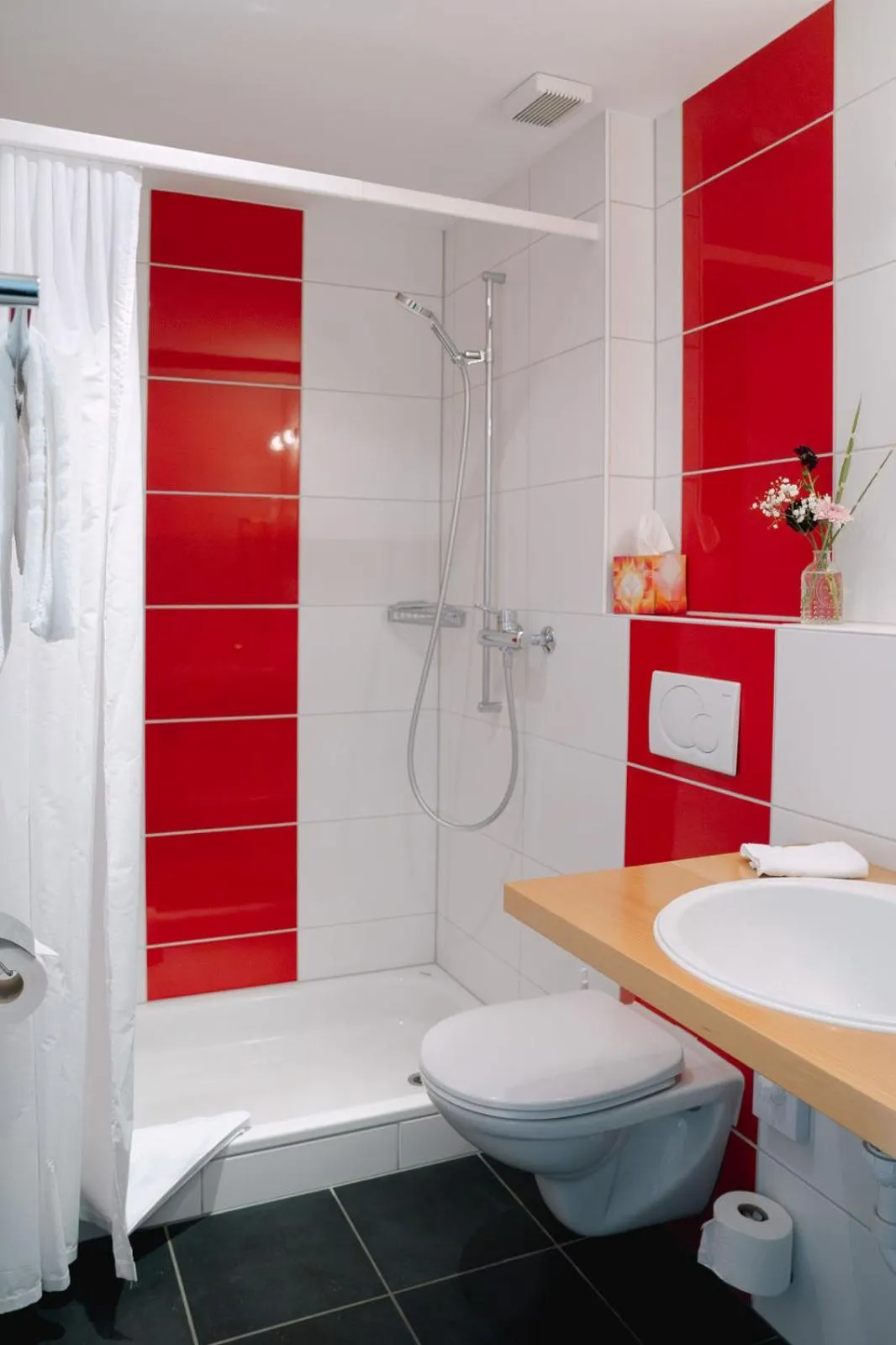 Shower in Hotel & Restaurant Nollen