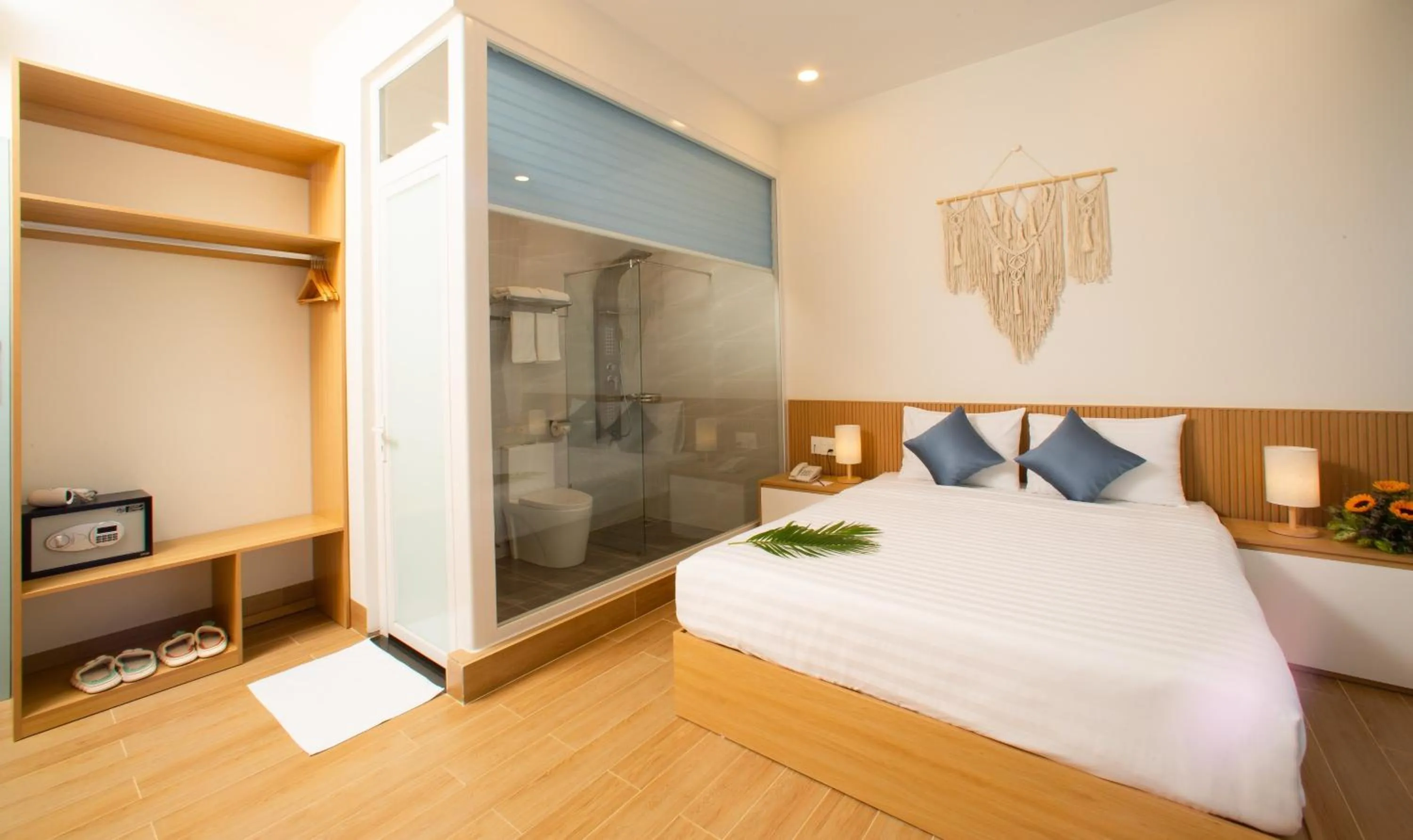 Photo of the whole room, Bed in Vy's House Phanthiet Hotel